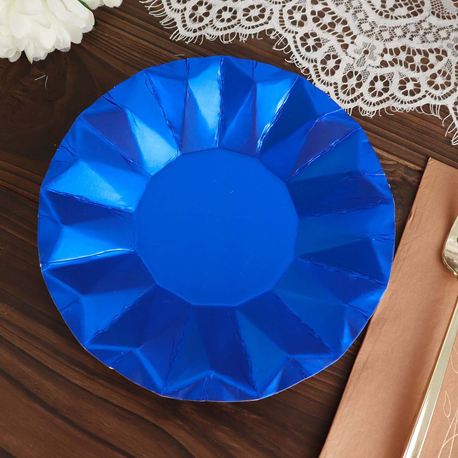 25-Pack Paper 7" Round Dessert Plates in Royal Blue with Geometric Prism Rim - Disposable 400GSM Appetizer Salad Plates