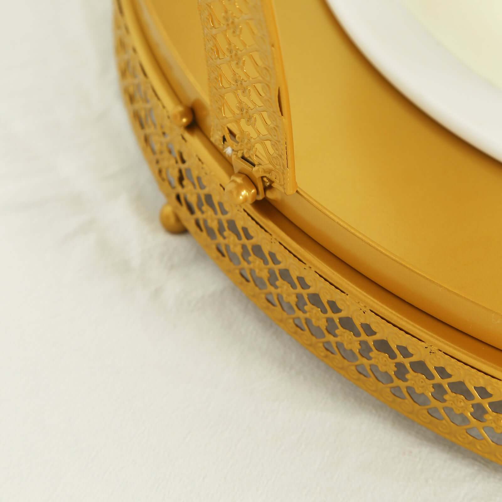 Metal Wedding Cake Stand 26" Gold Princess Crown Style - Exquisite Cupcake Display Holder Centerpiece for Fairy Tale Weddings & Chic Dessert Presentations