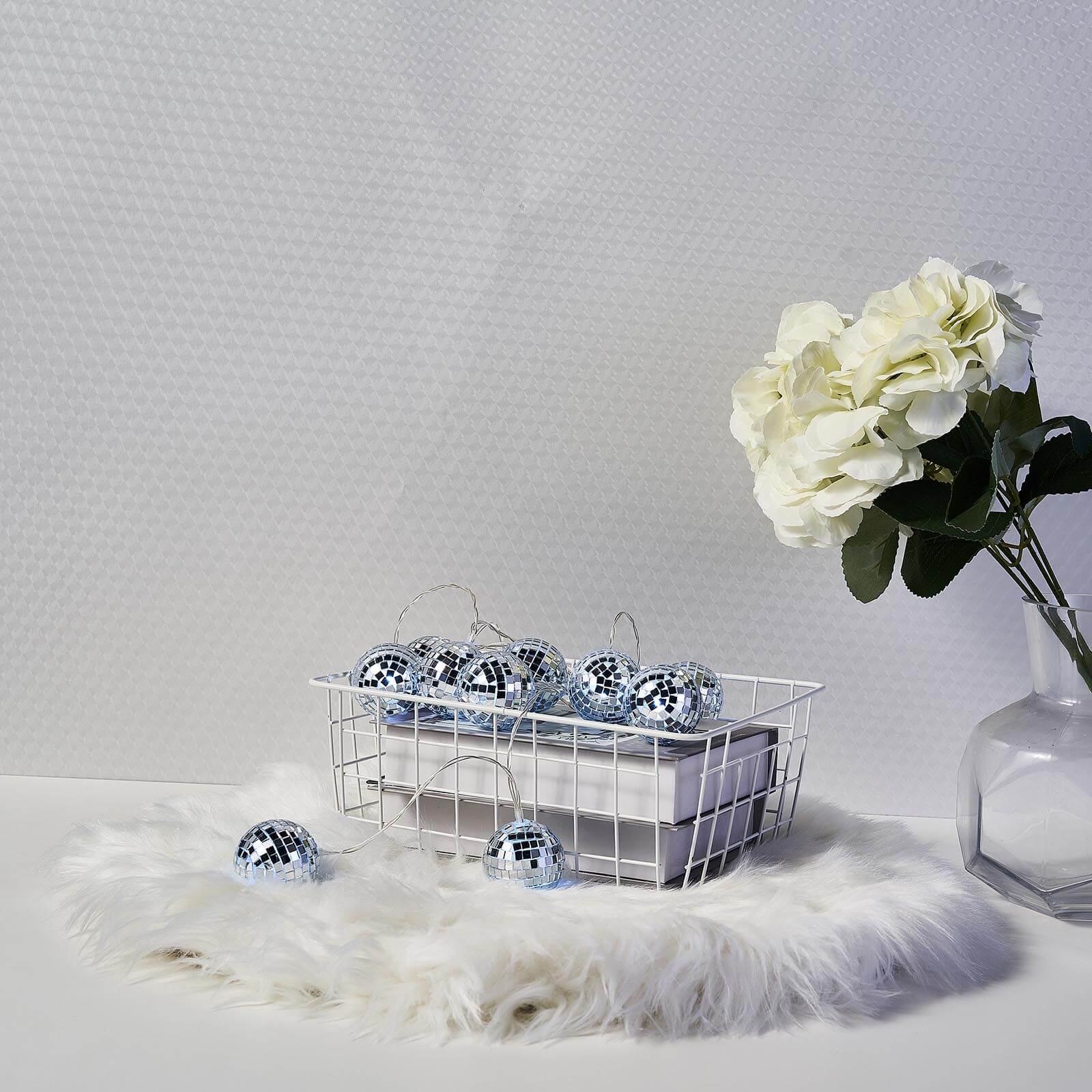 10 LED String Light Garland Silver Disco Mirror Ball Cool White - Battery Operated Decorative Lighting 6ft