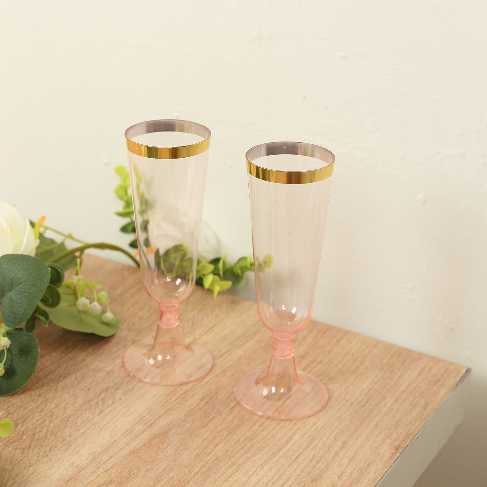 12-Pack Plastic Champagne Flutes Transparent Blush with Gold Rim - Stylish Disposable Cocktail Glasses for Parties 5oz 6"