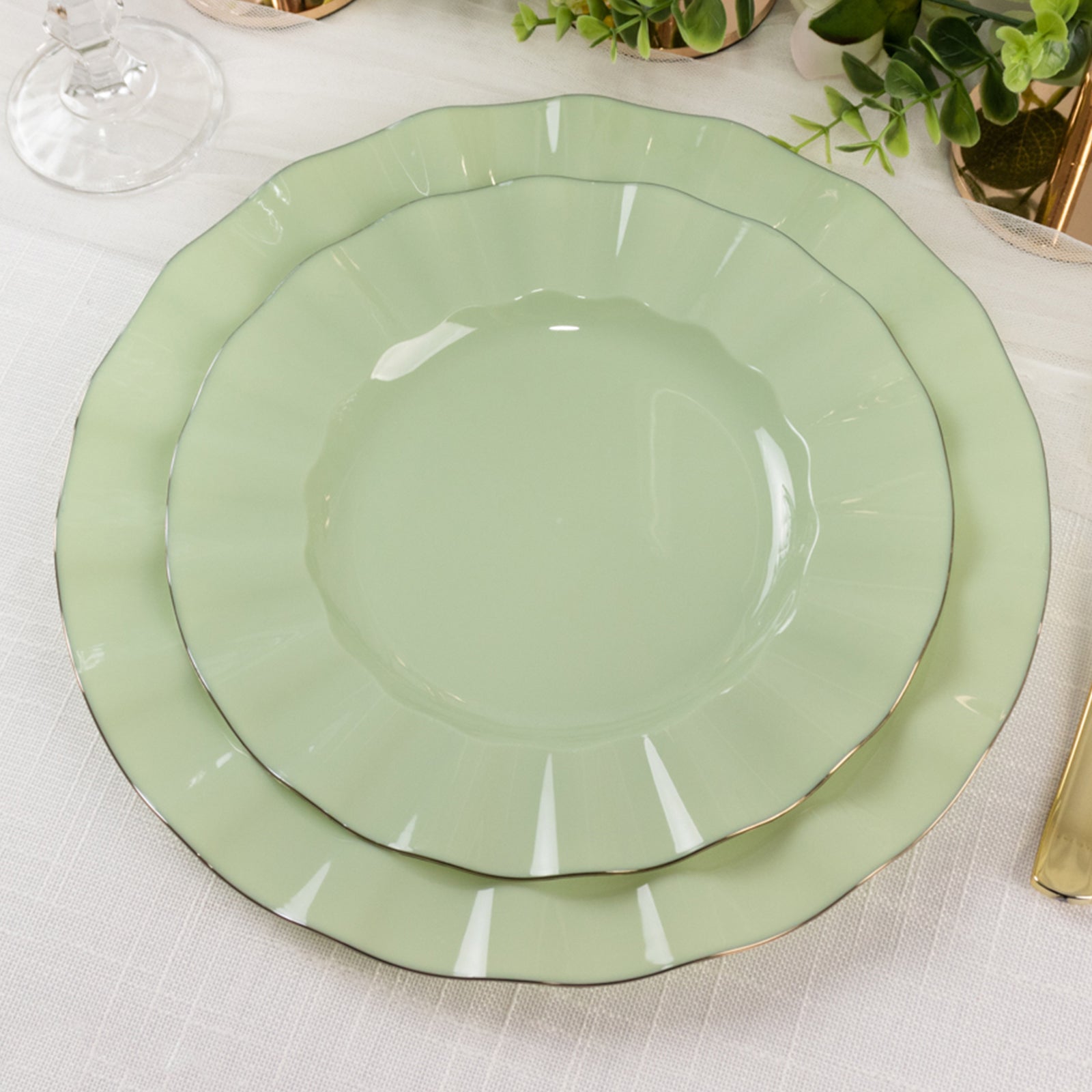 10-Pack Plastic 9" Round Dinner Plates in Sage Green Ruffled Rim with Gold Edging - Sturdy Disposable Dinnerware