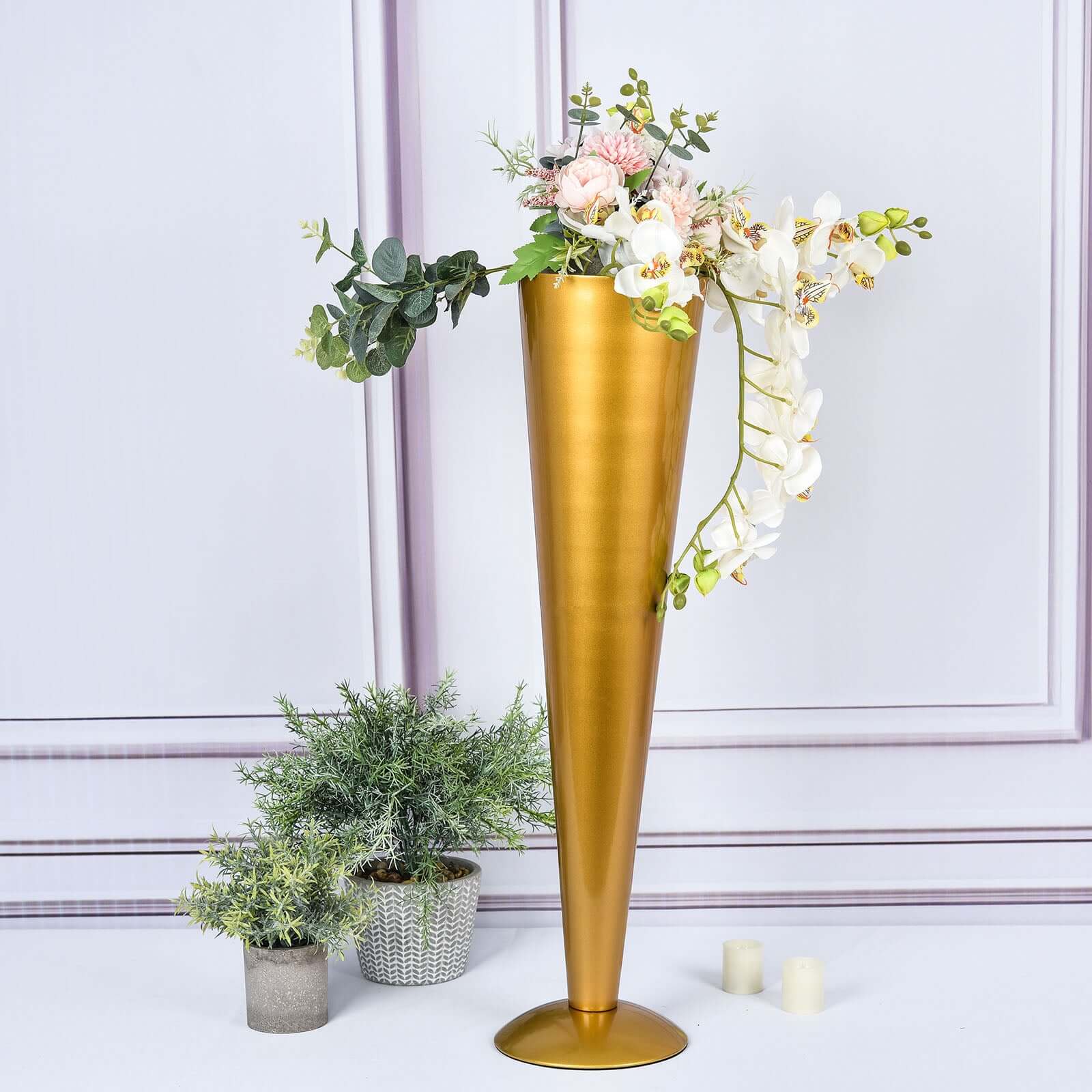 Metal Trumpet Vase Brushed Gold - Durable Design for Stylish Wedding Decor 28"