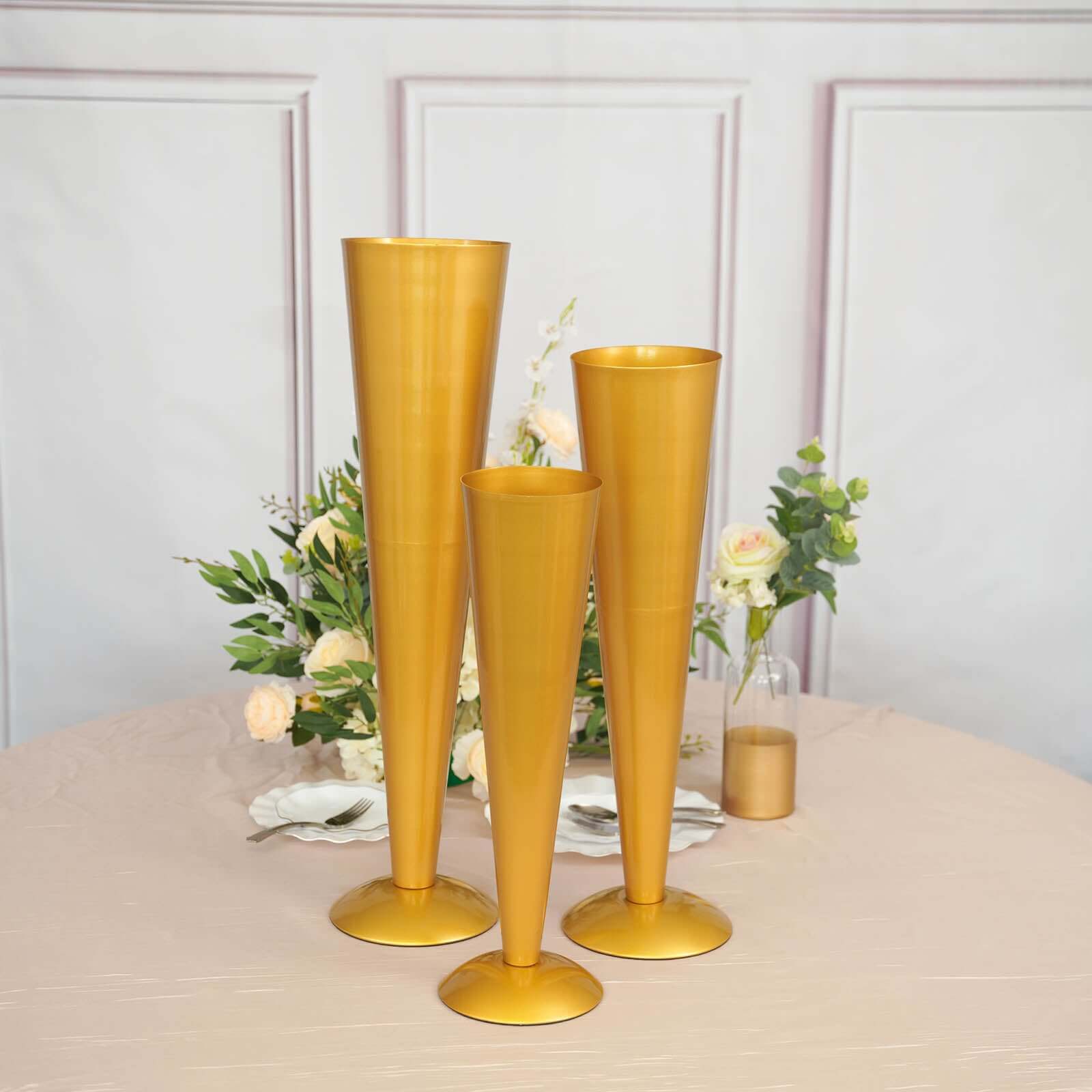 Metal Trumpet Vase Brushed Gold - Durable Design for Stylish Wedding Decor 28"
