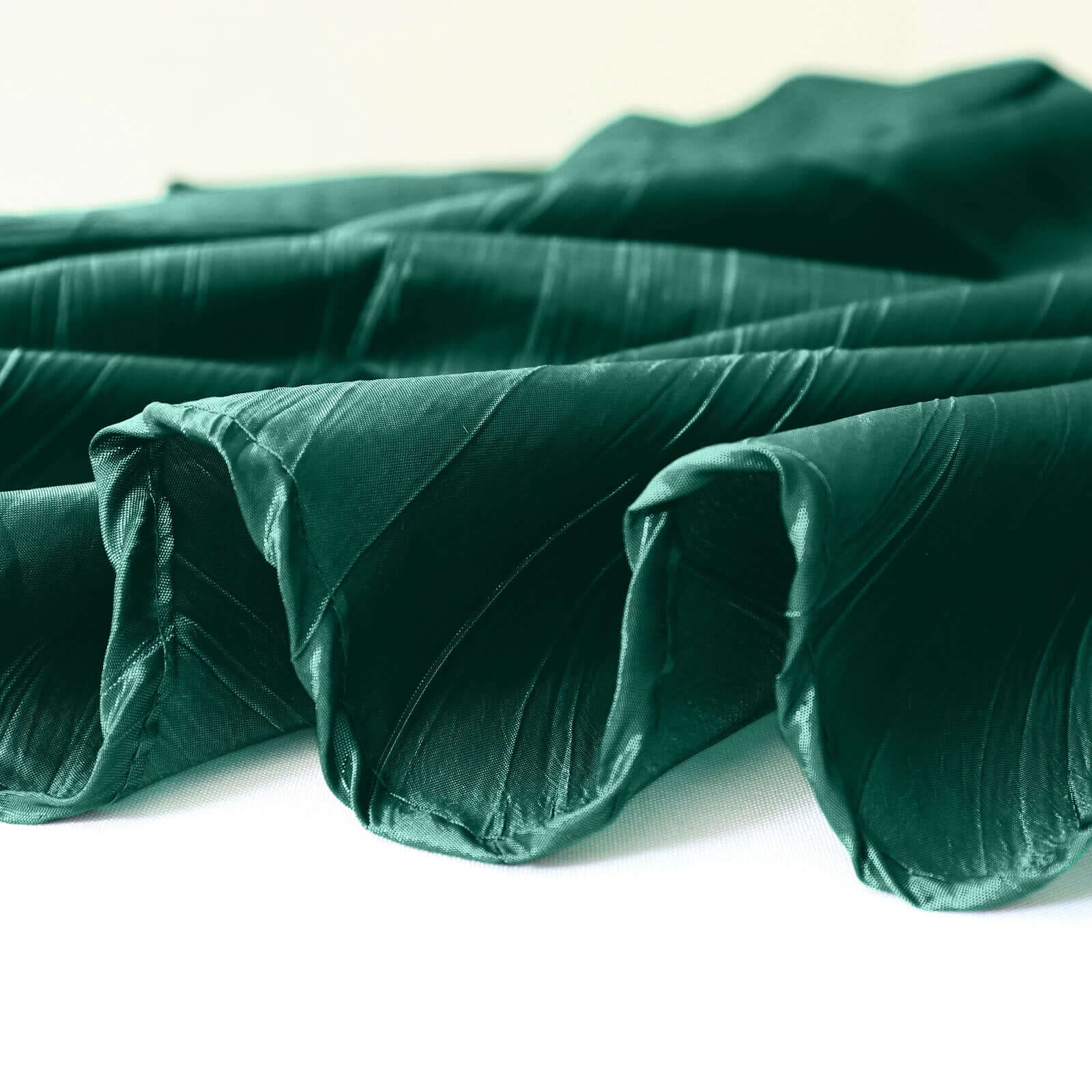 Taffeta 60"x102" Rectangle Tablecloth Hunter Emerald Green - Accordion Crinkle Table Cover
