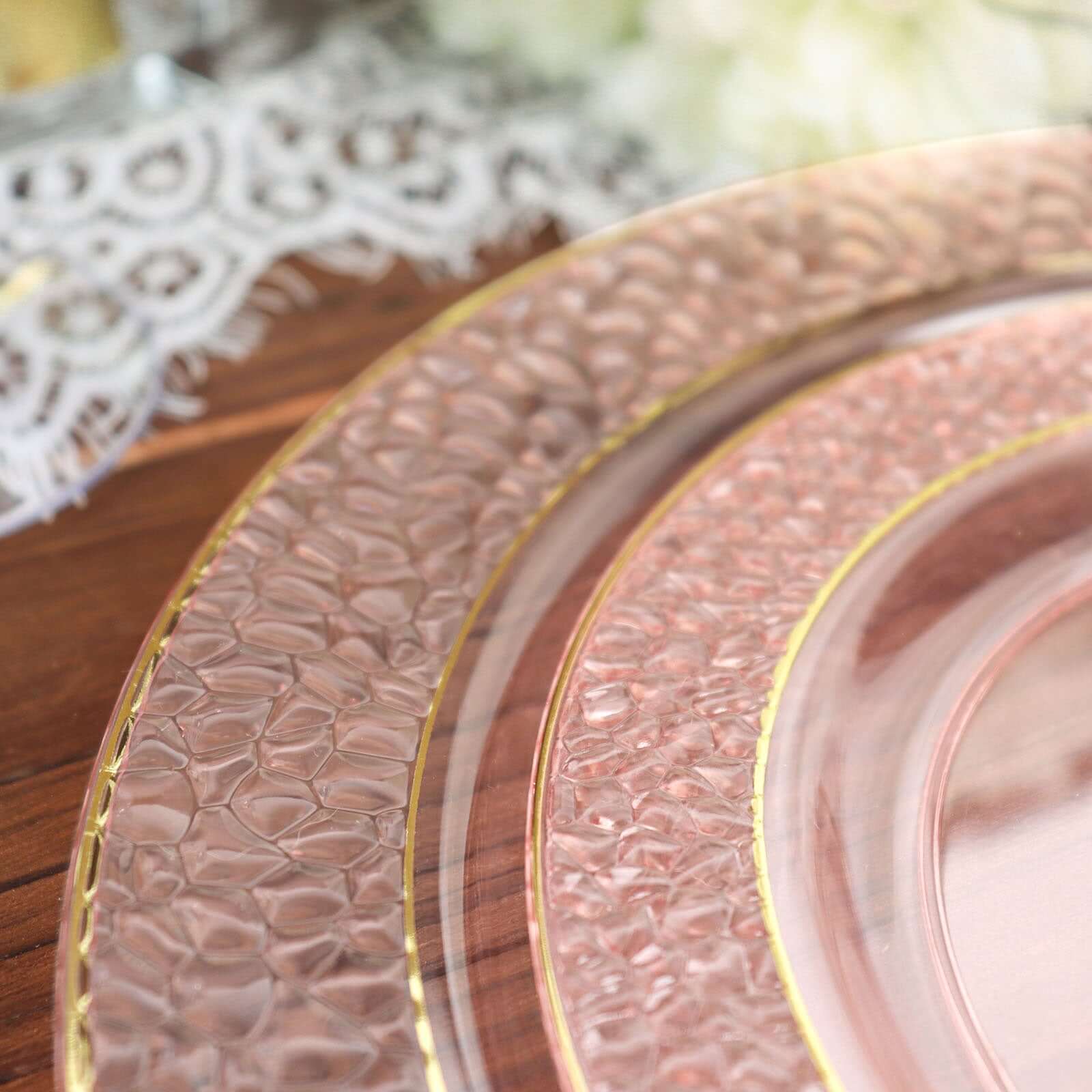 10-Pack Plastic 10" Round Dinner Plates in Blush Hammered Design with Gold Rim - Disposable Party Plates for Chic Banquets & Special Occasions