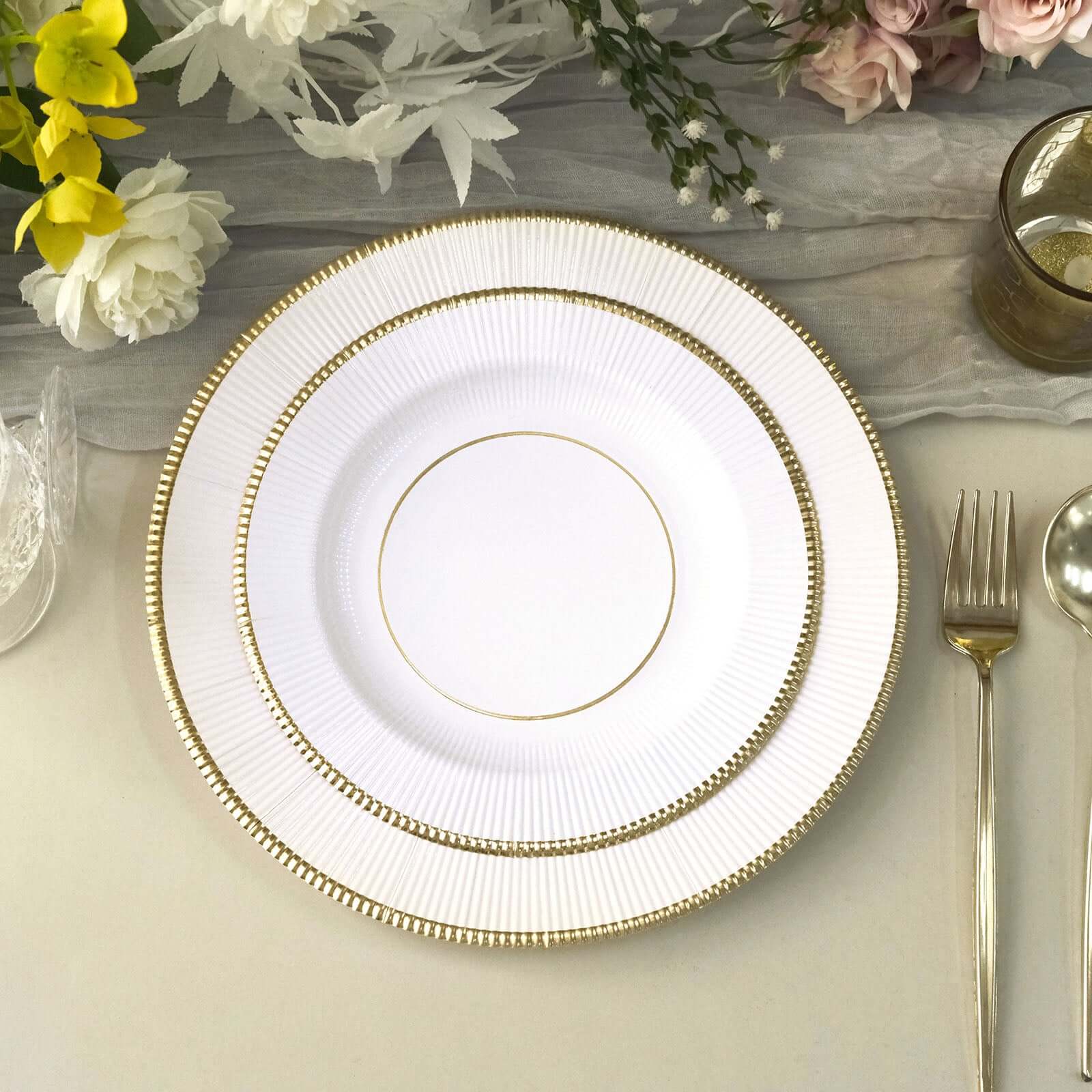 25-Pack Paper 8" Round Dessert Plates in White Sunray Design with Gold Rim - Disposable Heavy Duty 350GSM Appetizer Salad Plates for Banquets & Celebrations
