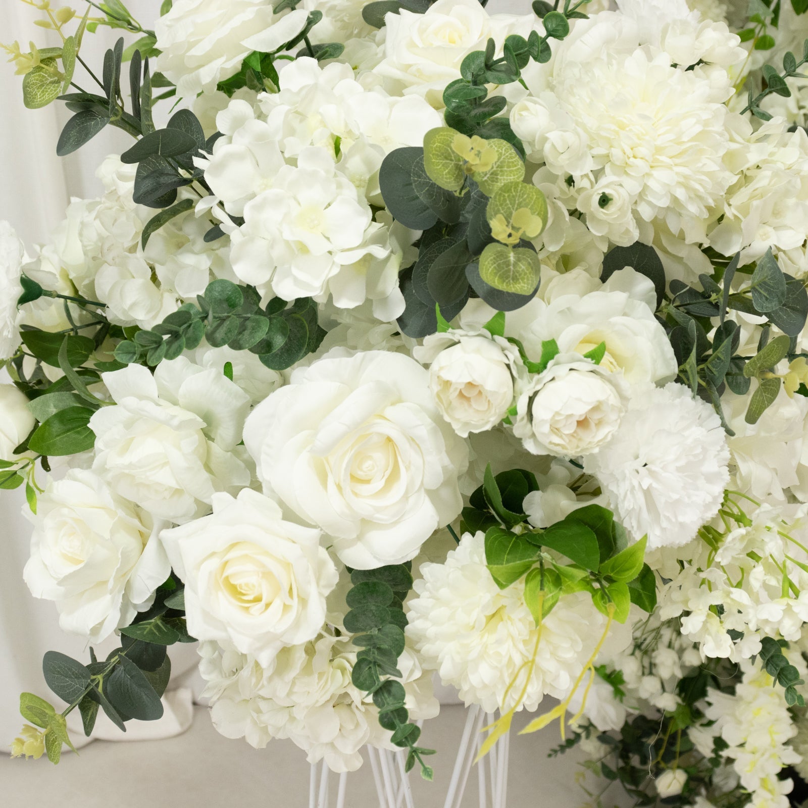 22-Inch White Silk Flower Grand Centerpiece – Pre-Arranged Artificial Rose, Hydrangea & Chrysanthemum Ball for Wedding & Event Décor
