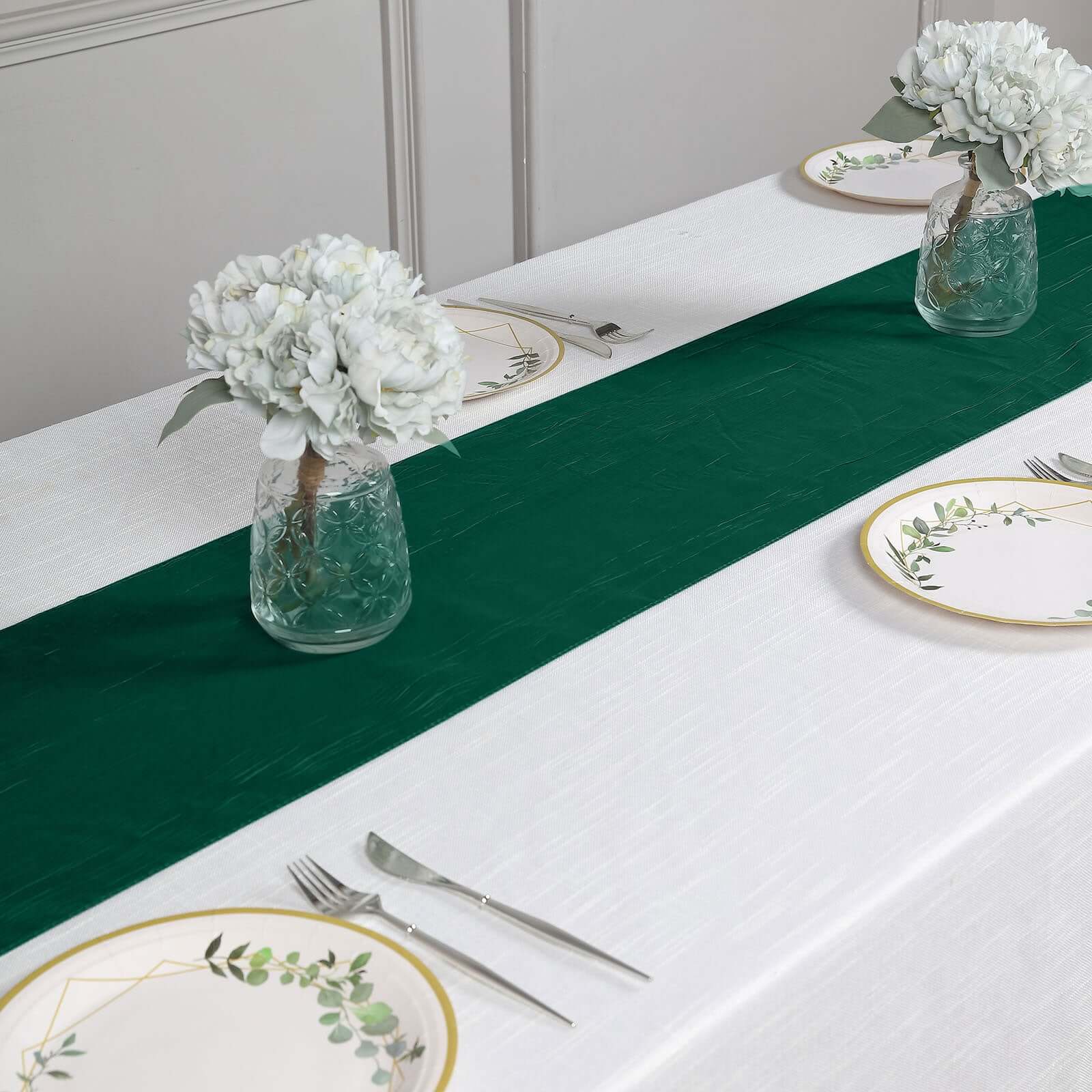 Taffeta 12"x108" Table Runner Hunter Emerald Green - Accordion Crinkle Design