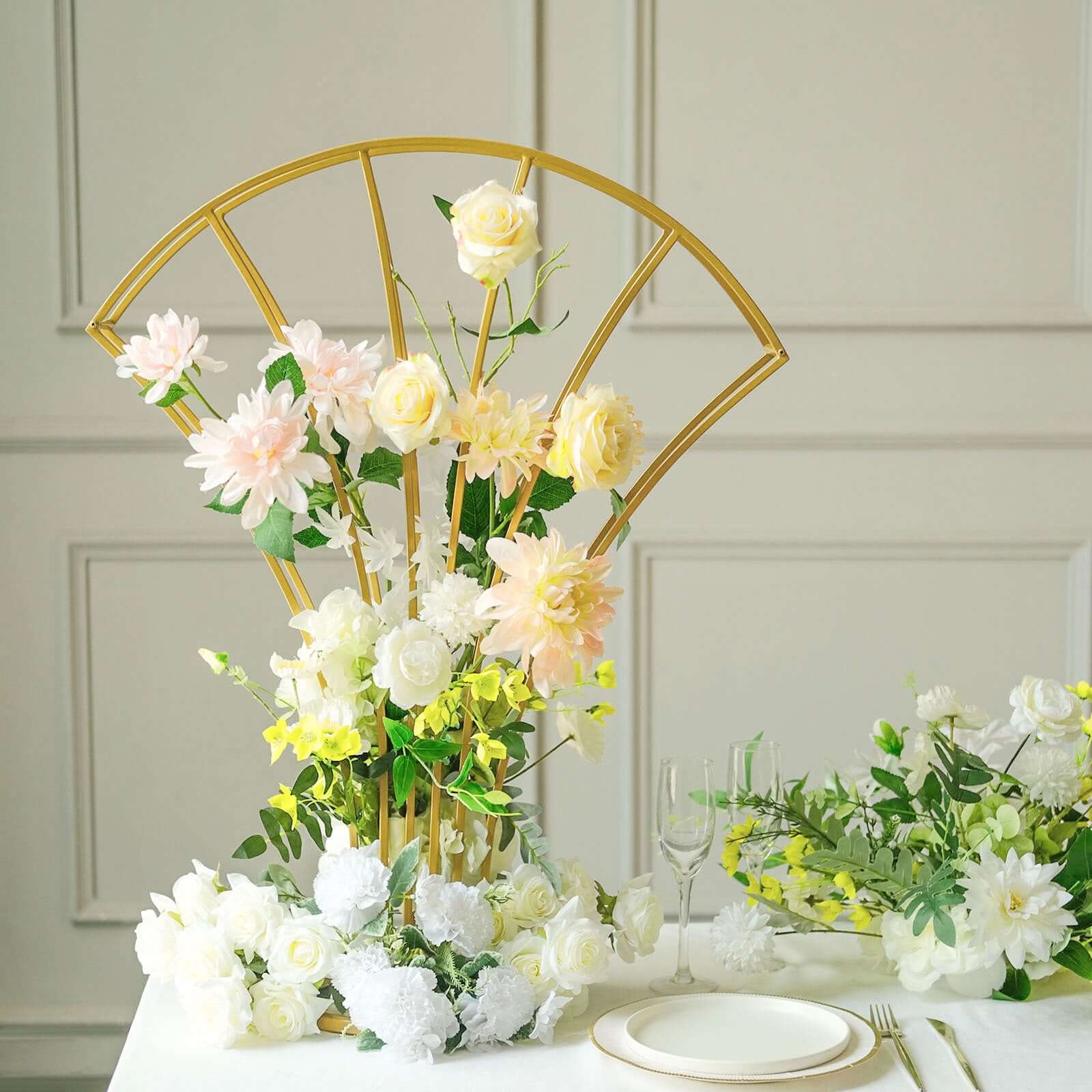 Metal Table Centerpiece Gold Scalloped Fan Shape Design - Wedding Floral Display Flower Frame Stand 32"
