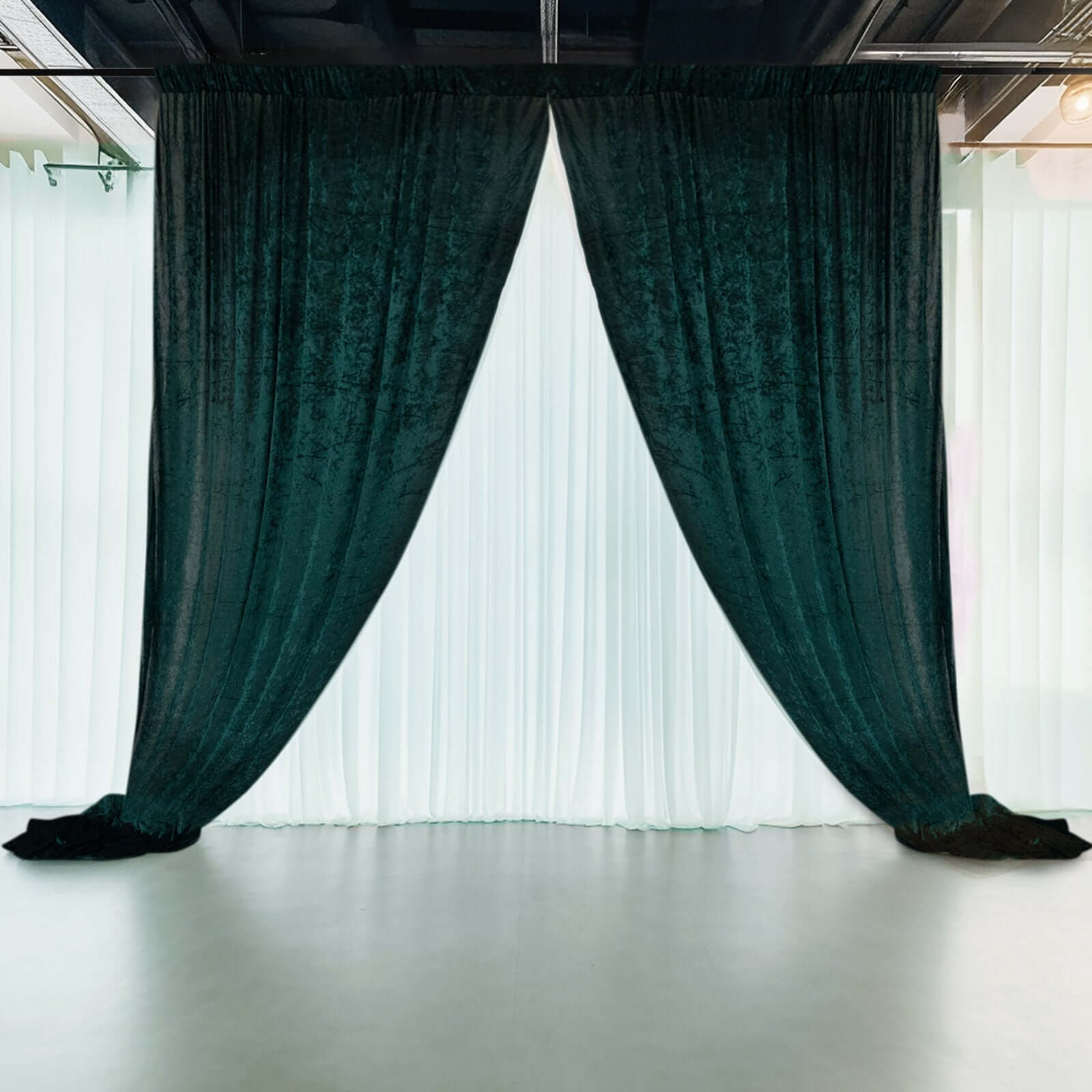 Hunter Emerald Green Crushed Velvet Backdrop Curtain – 5ft x 12ft Event Drape with Rod Pocket, Privacy Panel for Photo Booths & Events