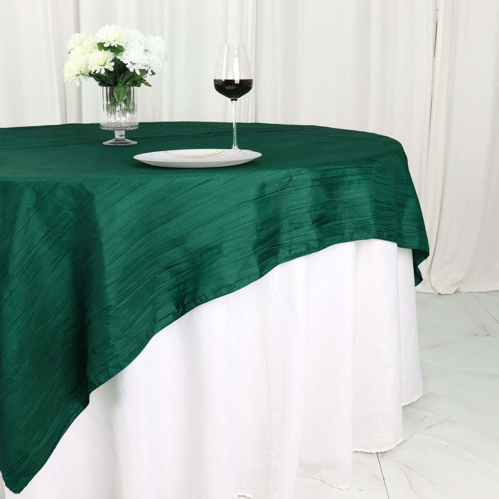 Taffeta 72"x72" Table Overlay Square Tablecloth Hunter Emerald Green - Accordion Crinkle Table Cover