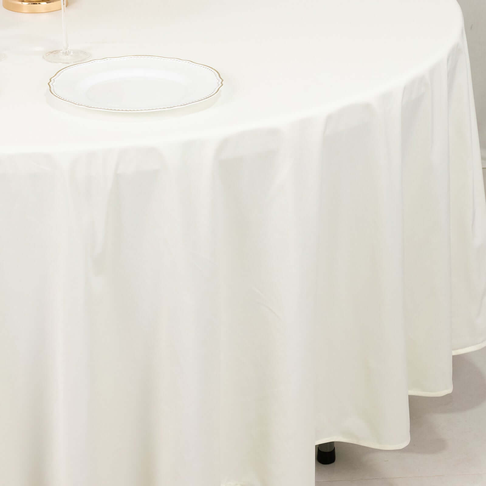 Scuba Round 108" Tablecloth Ivory - Wrinkle Free & Stain Resistant Table Cover
