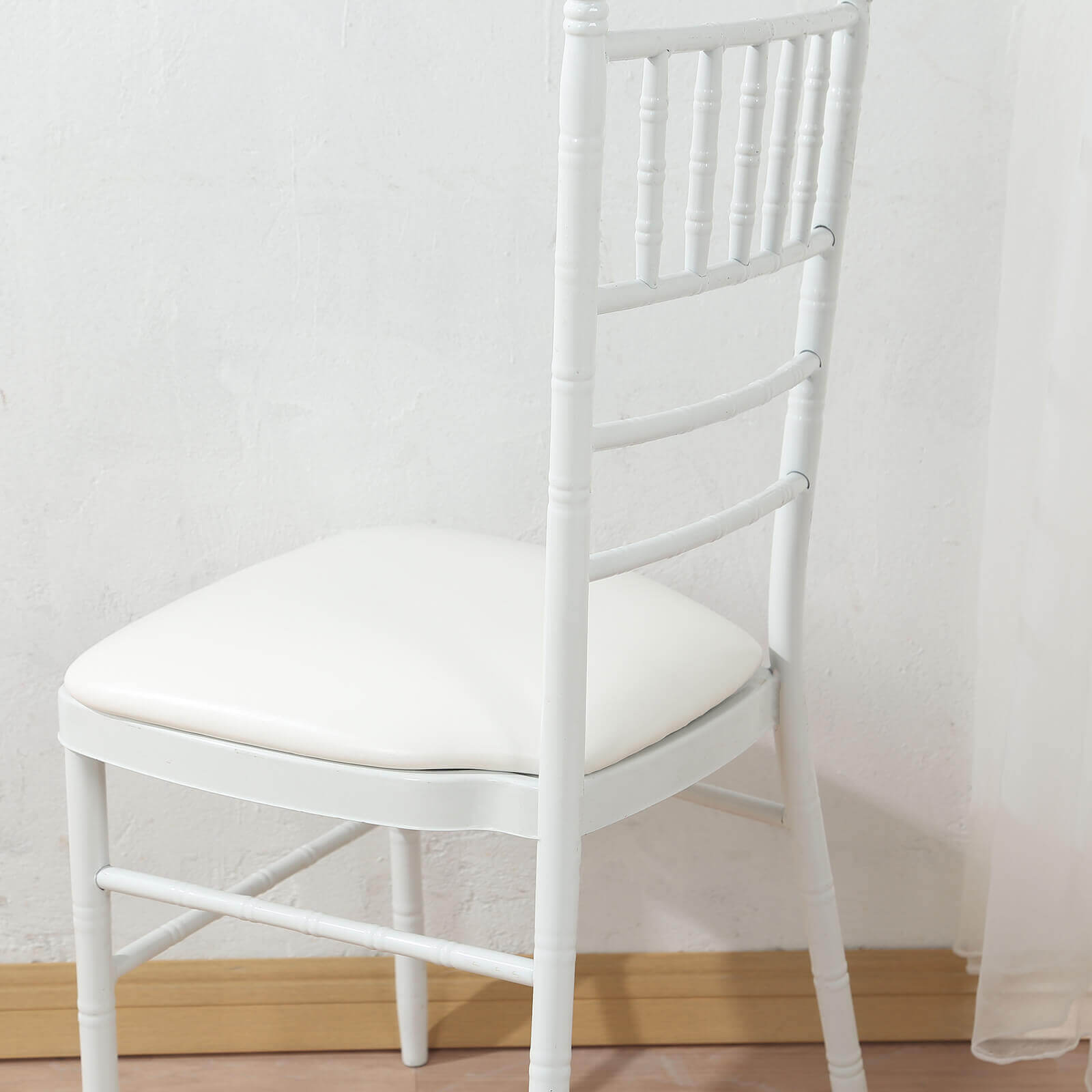 5 Pack PU Leather 1.5" Thick Seat Pads with Wood Backing for Chiavari Chairs White - Memory Foam Tie-Less Non-Slip Design 16"