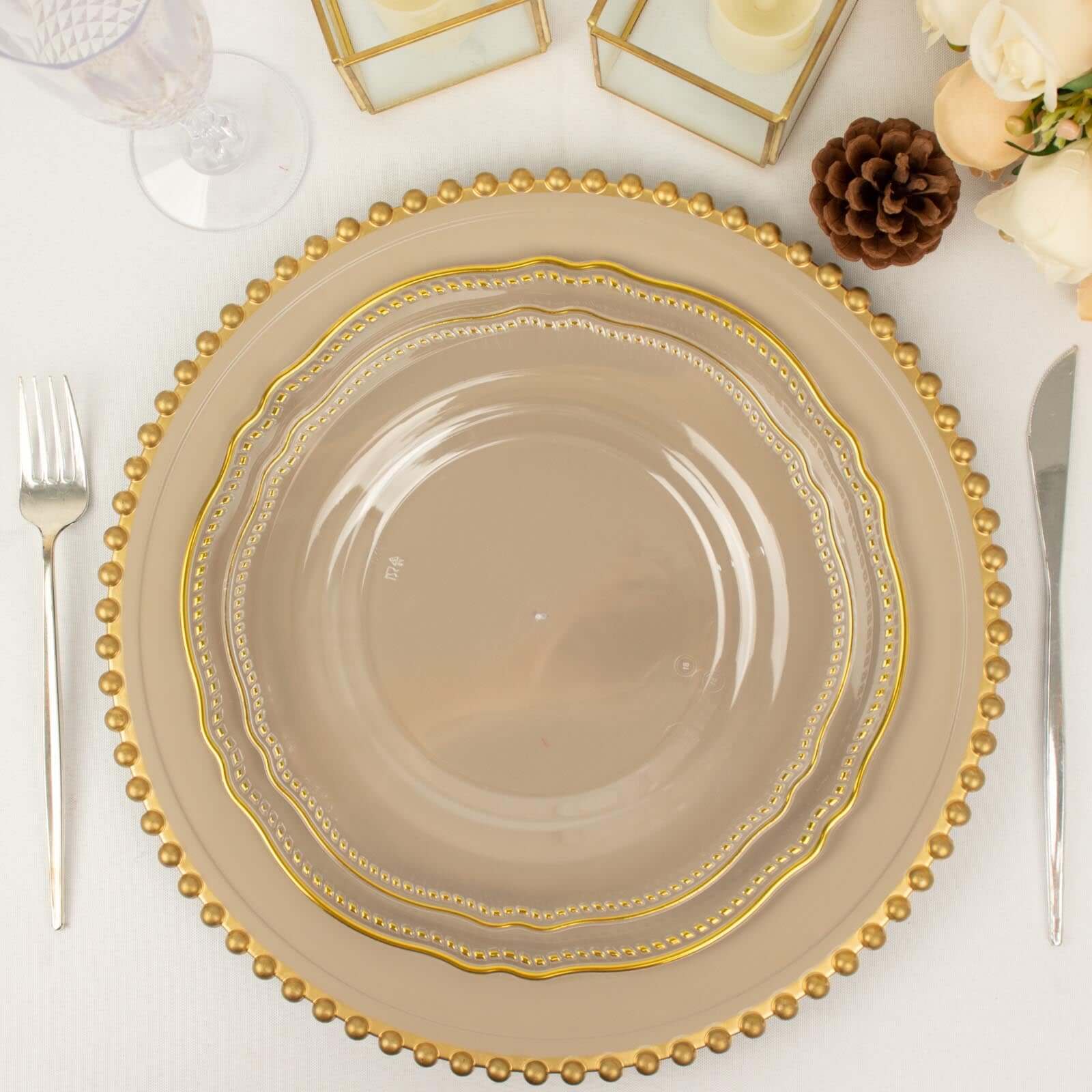 10-Pack Plastic Dinner Plates in Clear with Gold Scalloped Rim - Disposable Party Plates 9"