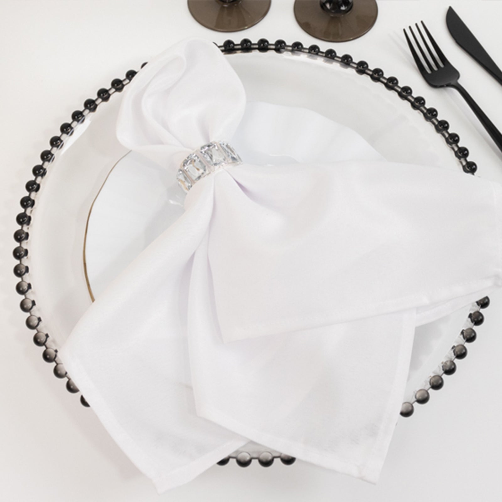 6-Pack Acrylic Round Charger Plates 13" in Clear with Black Beaded Rim, Decorative Dinner Party Charger Tableware