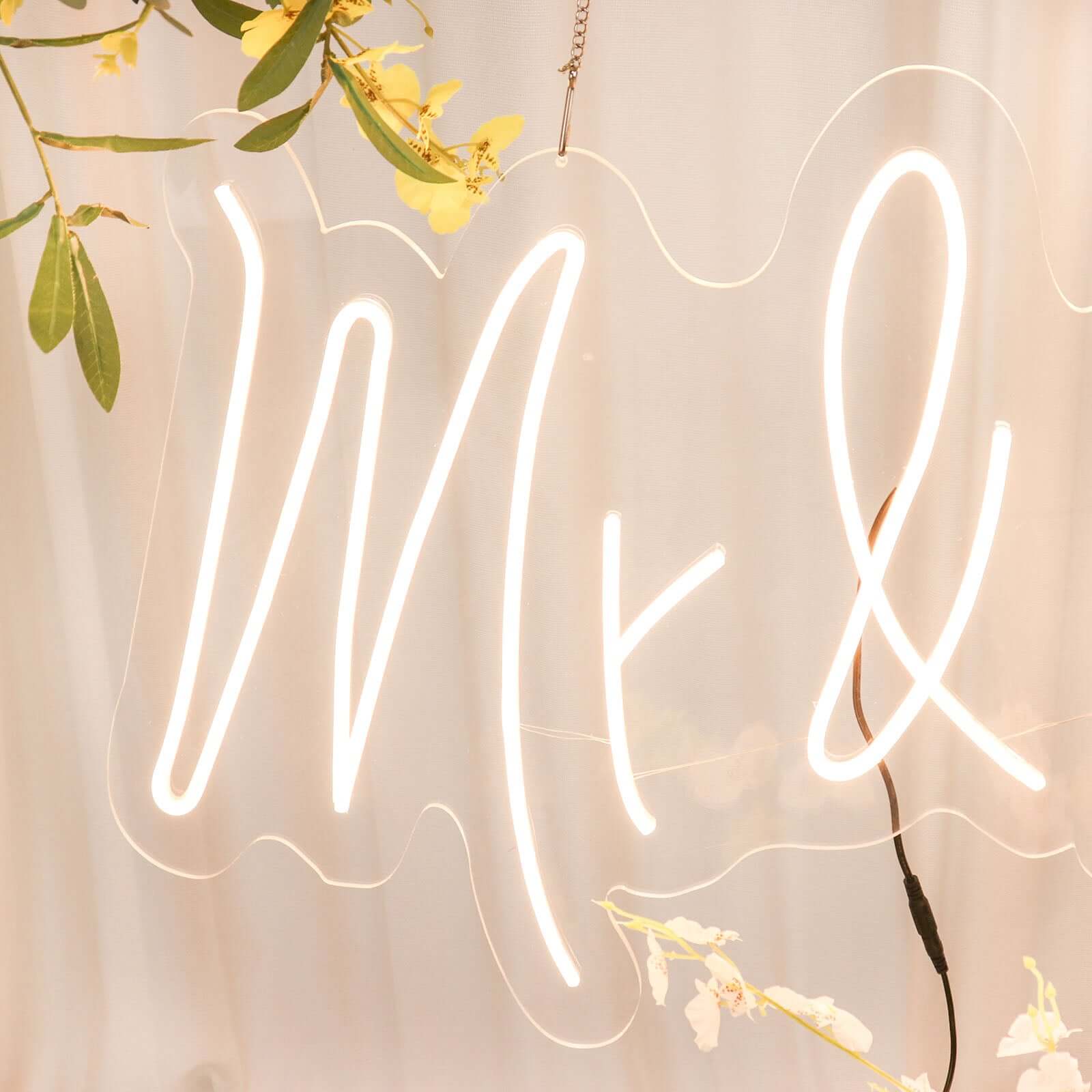 33" Mr and Mrs Neon Light Sign, LED Reusable Wall Décor Lights With 5ft Hanging Chain