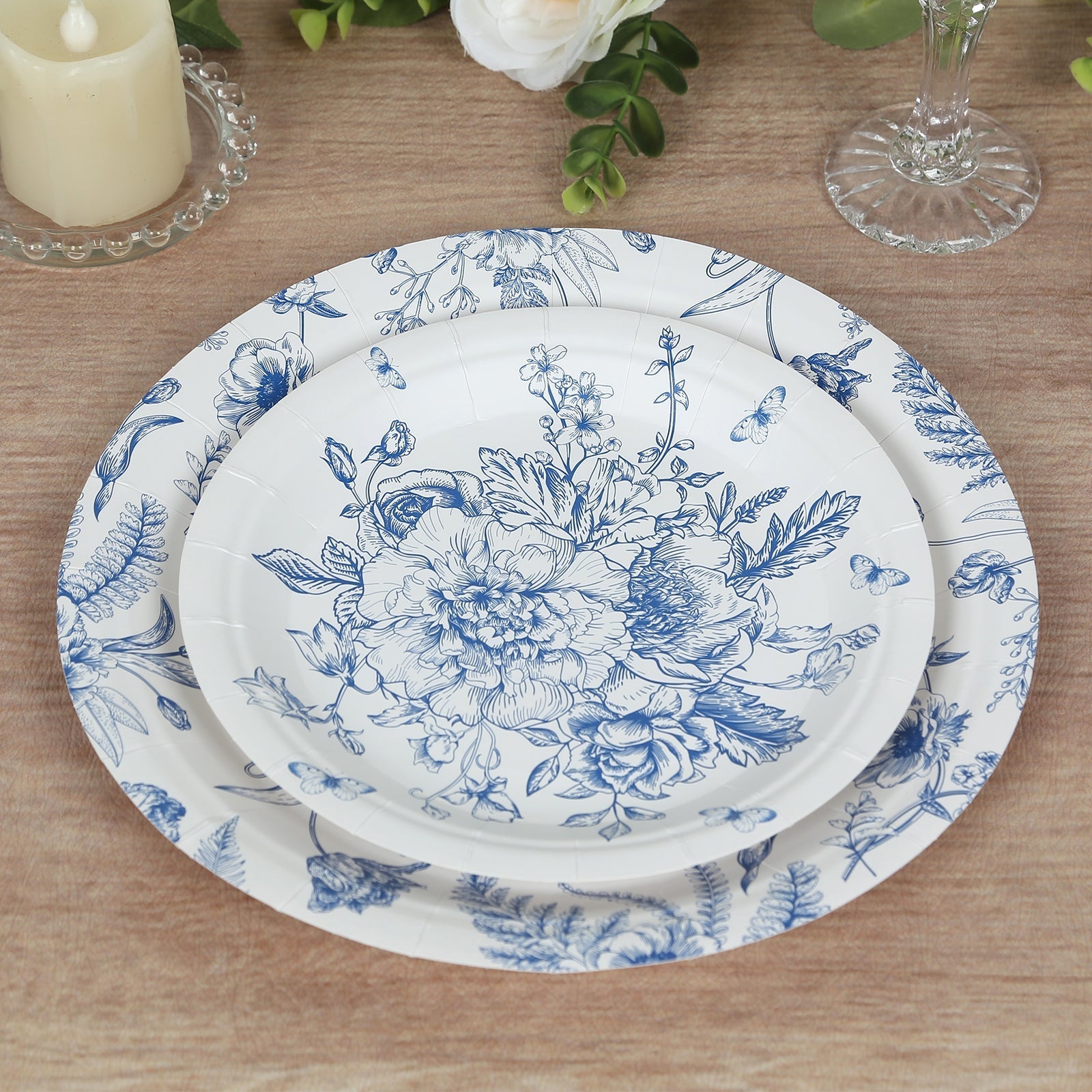50-Pack Paper Round Dessert and Dinner Plates in White with Blue French Toile Pattern 7", 9"