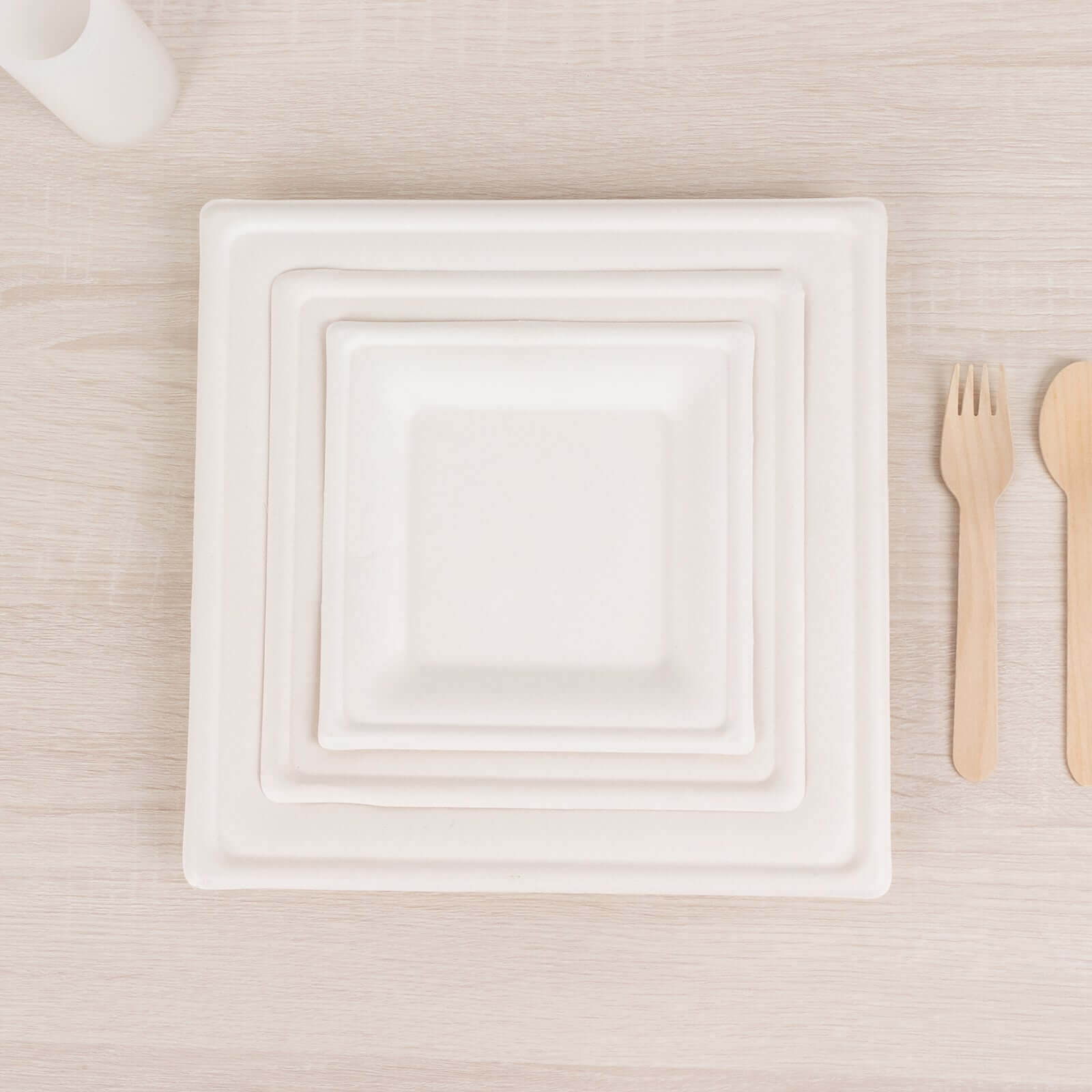 50-Pack Bagasse 10" Square Dinner Plates in White with Wide Rim - Eco Friendly Biodegradable Sugarcane Party Plates for Events