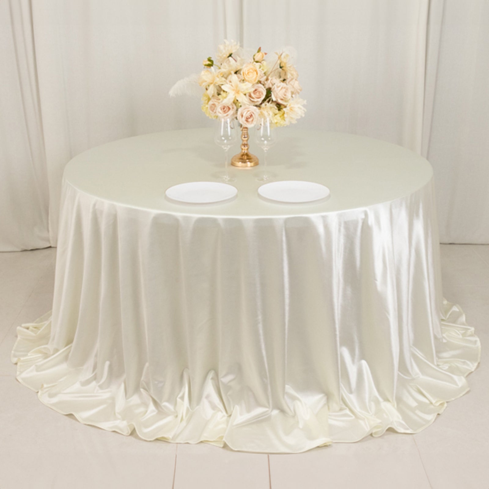 Scuba Round 132" Tablecloth Shimmering Pearl White - Wrinkle Free, Stain Resistant & Seamless Table Cover