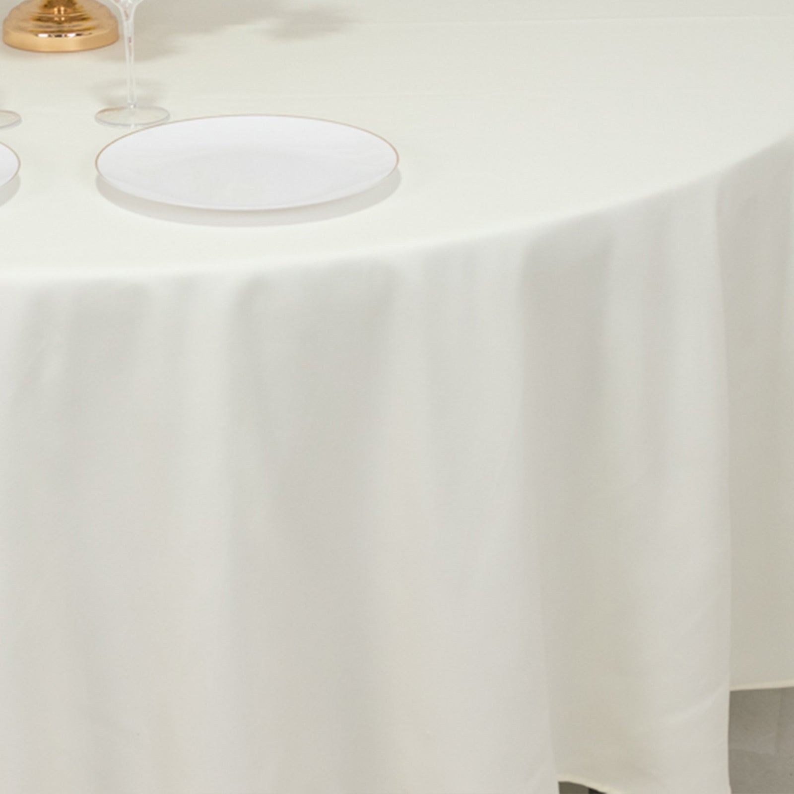 Cotton Blend 108" Round Tablecloth Ivory - Wrinkle-Resistant Design