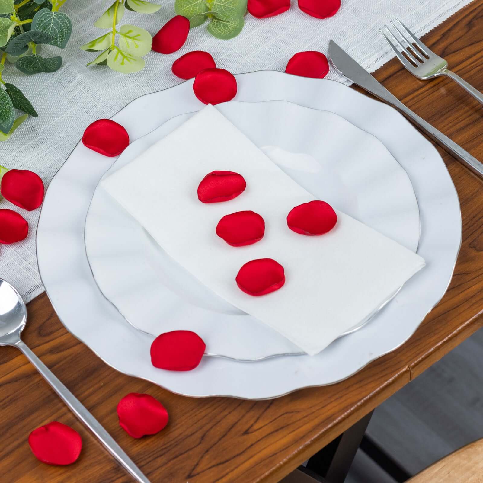 400-Pack Rose Petals Life-Like Flower Confetti Red Matte Silk Round - Perfect for Event Tables 2"