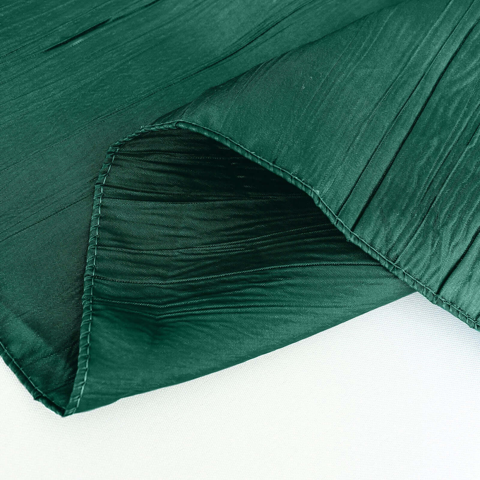 Taffeta 90"x132" Rectangle Tablecloth Hunter Emerald Green - Seamless Accordion Crinkle Table Cover