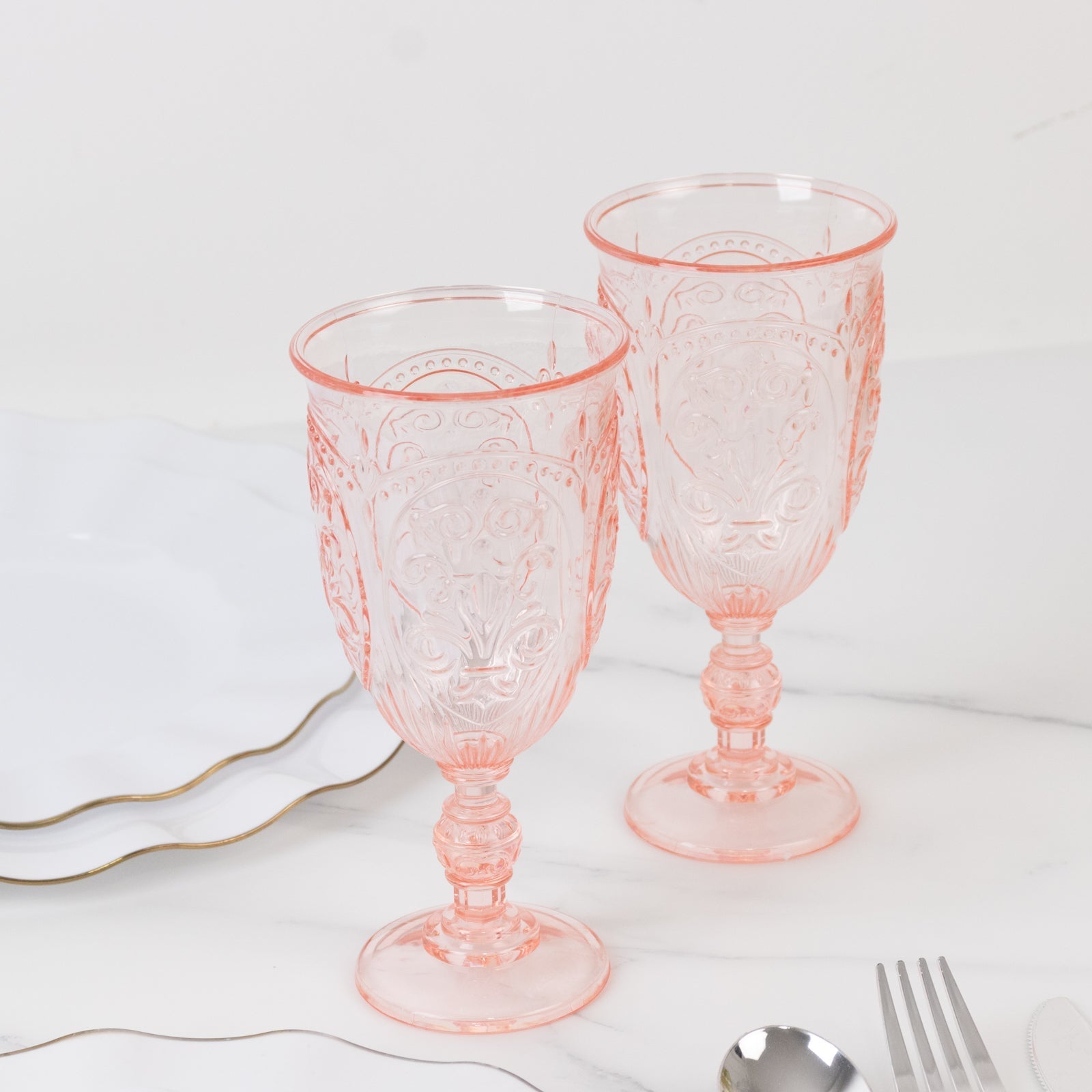 24-Pack Plastic Wine Glasses 10oz – Transparent Blush Vintage Goblets with Retro Embossed Design, Elegant Drinkware - 7" Tall