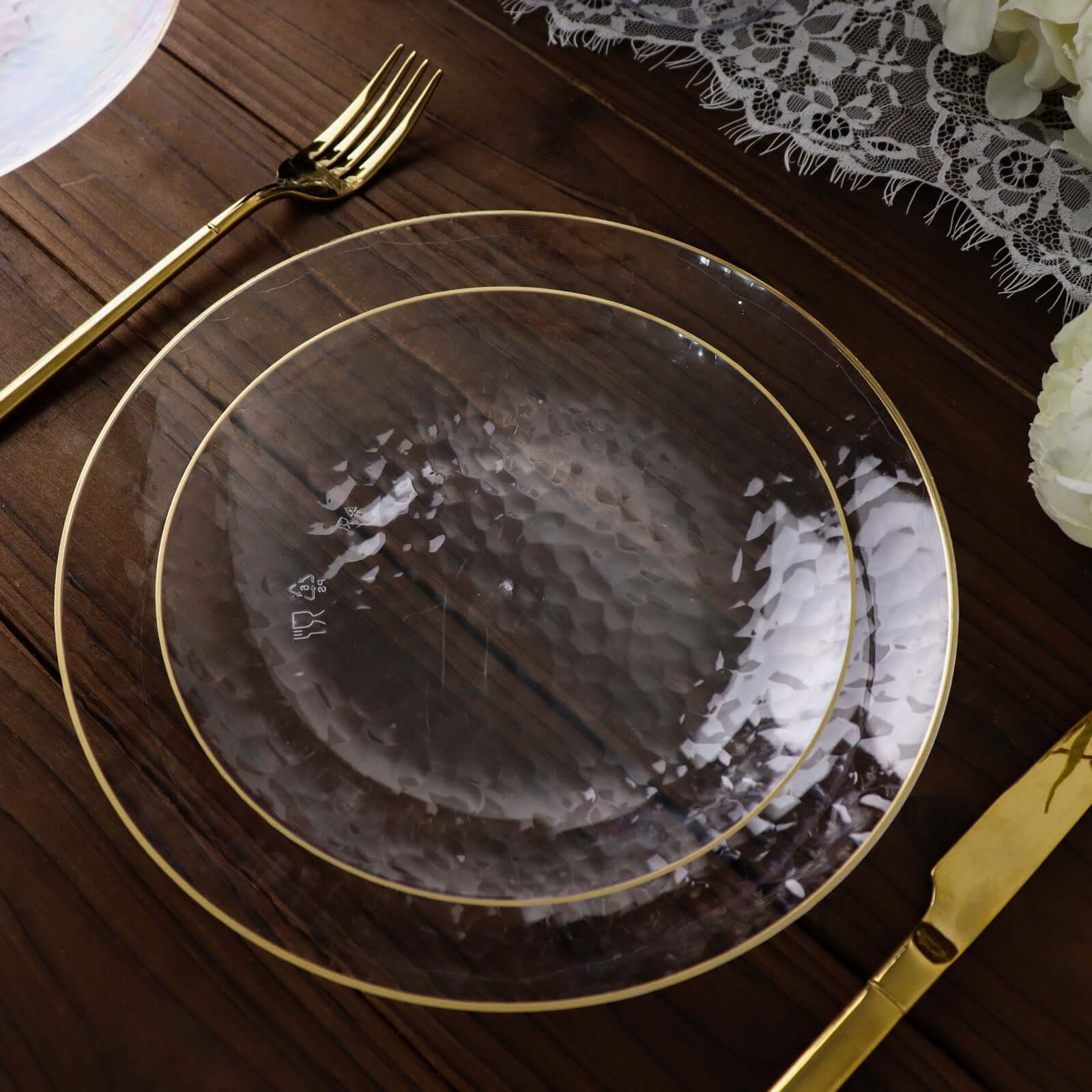 10-Pack Plastic 7" Round Dessert Appetizer Plates in Clear Hammered Design with Gold Rim - Modern Disposable Salad Plates