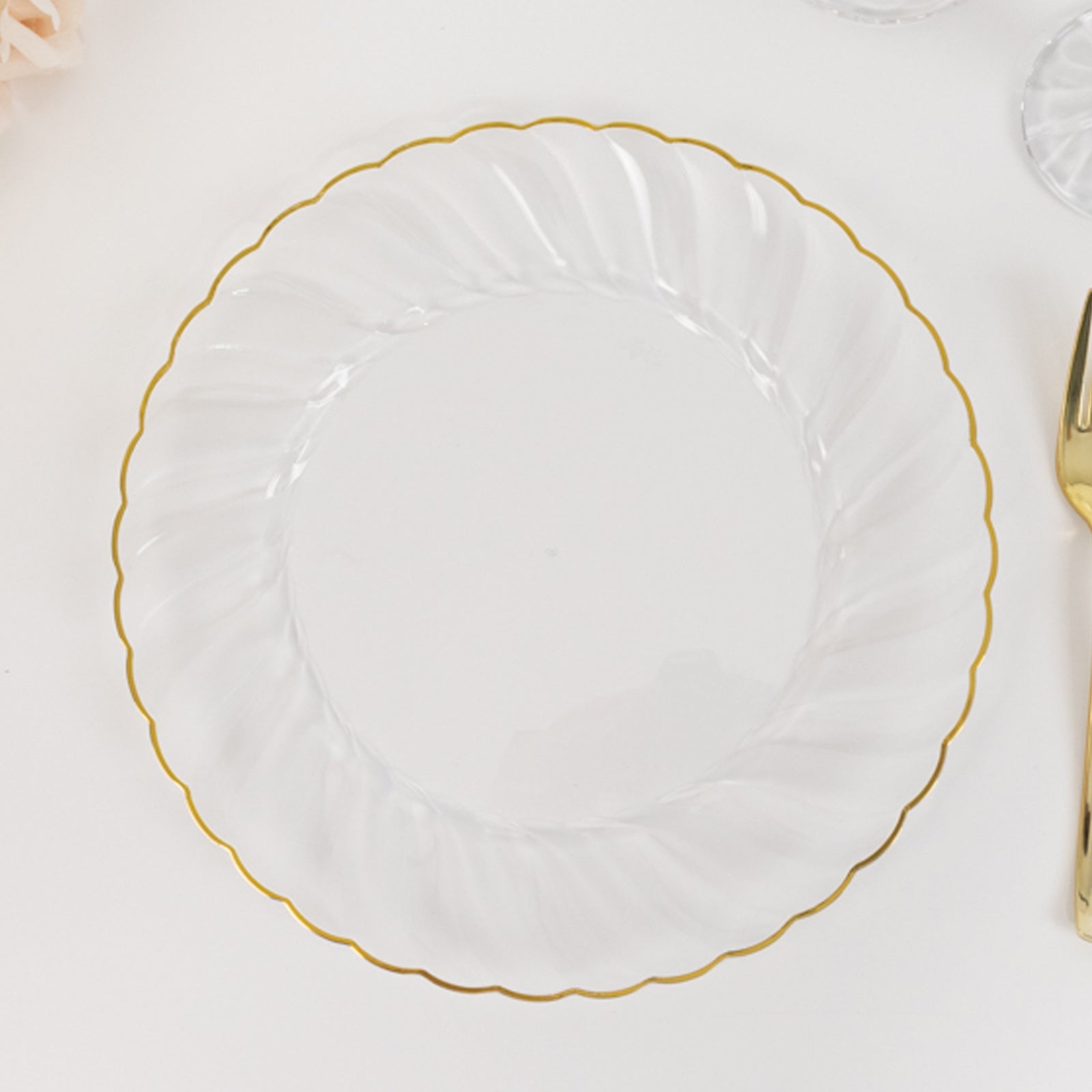 10-Pack Plastic 10" Round Dinner Plates in Clear with Gold Flair Rim - Disposable Party Plates for Upscale Banquets & Special Occasions