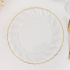 10-Pack Plastic 10" Round Dinner Plates in Clear with Gold Flair Rim - Disposable Party Plates for Upscale Banquets & Special Occasions