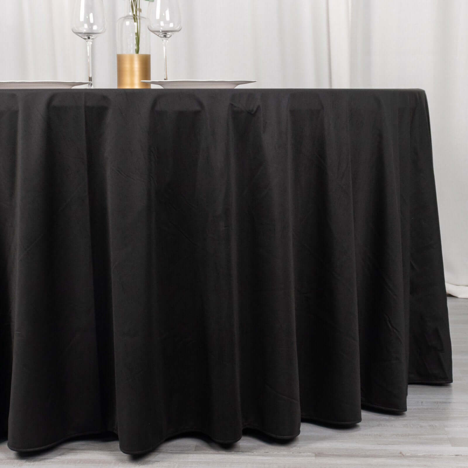 Scuba Round 120" Tablecloth Black - Wrinkle Free & Stain Resistant Seamless Table Cover for Weddings & Events