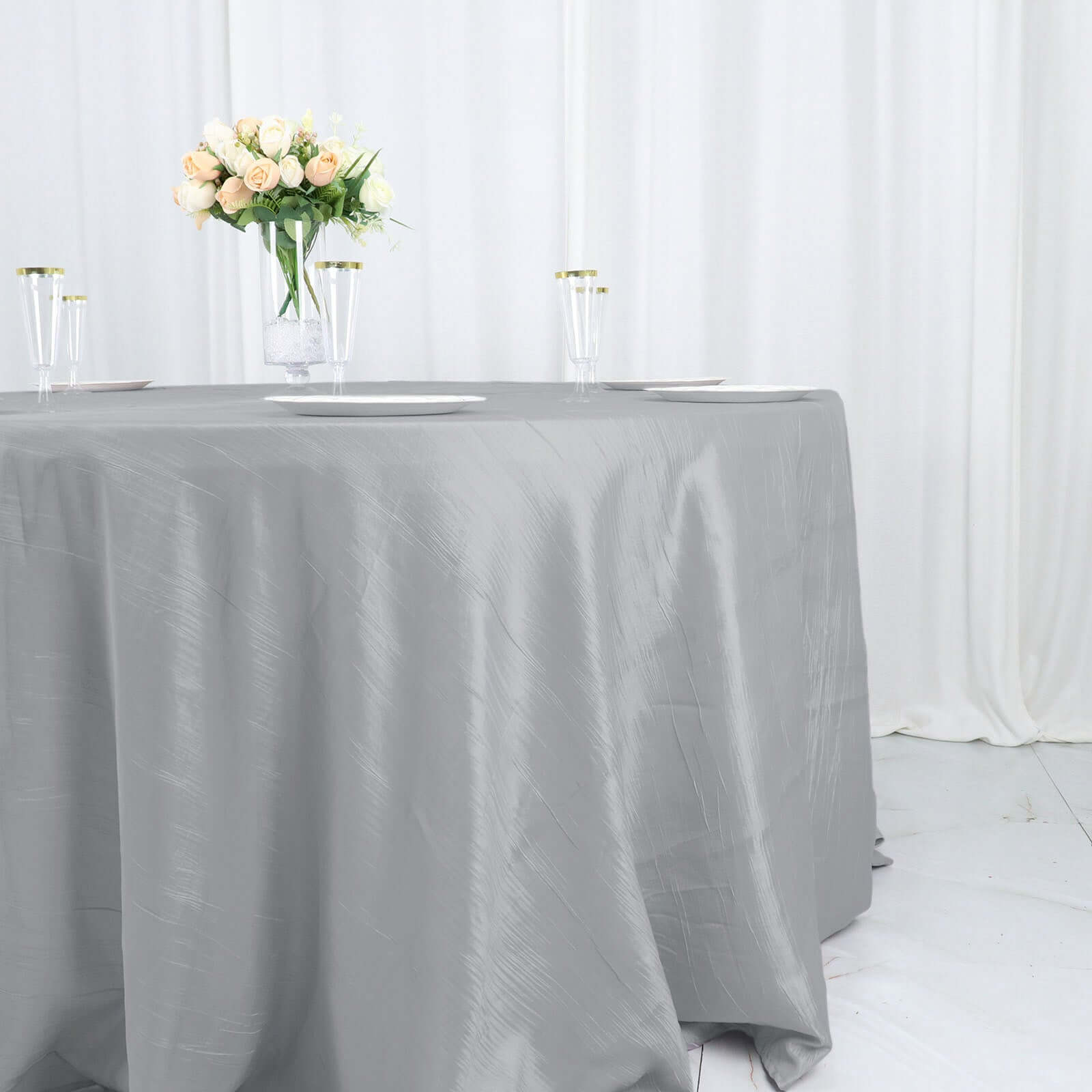 Taffeta 132" Round Tablecloth Silver - Seamless Accordion Crinkle Table Cover