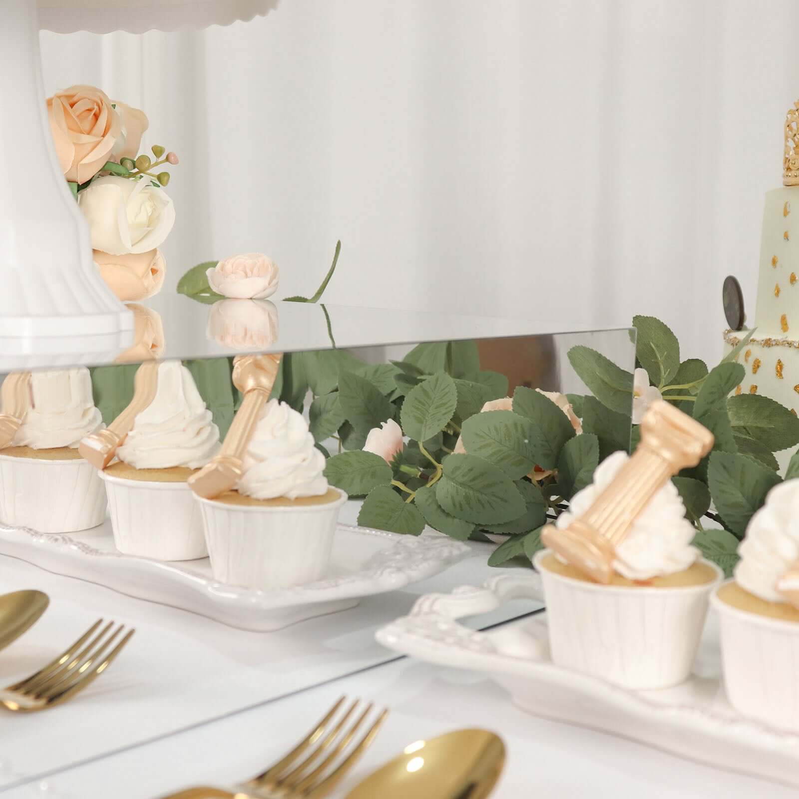 Acrylic Cake Box Stand Pedestal Riser Mirror Finish Silver - Decorative Display for Weddings 18"x18"