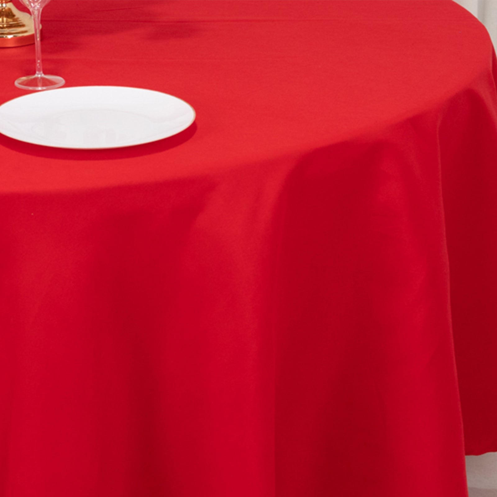 Cotton Blend 108" Round Tablecloth Red - Wrinkle-Resistant Design