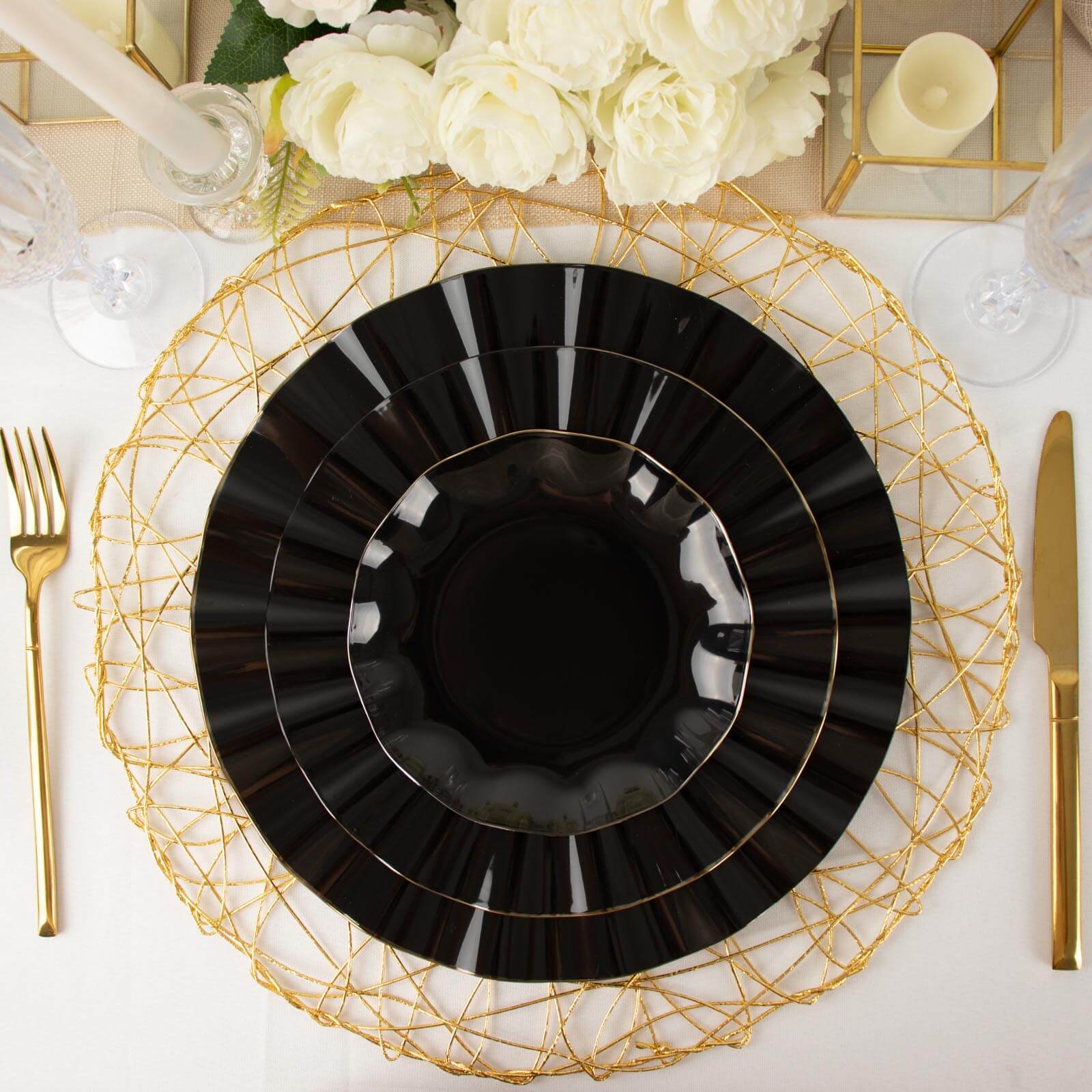 10-Pack Plastic 11" Round Dinner Plates in Black Ruffled Rim with Gold Edging - Sturdy Disposable Dinnerware