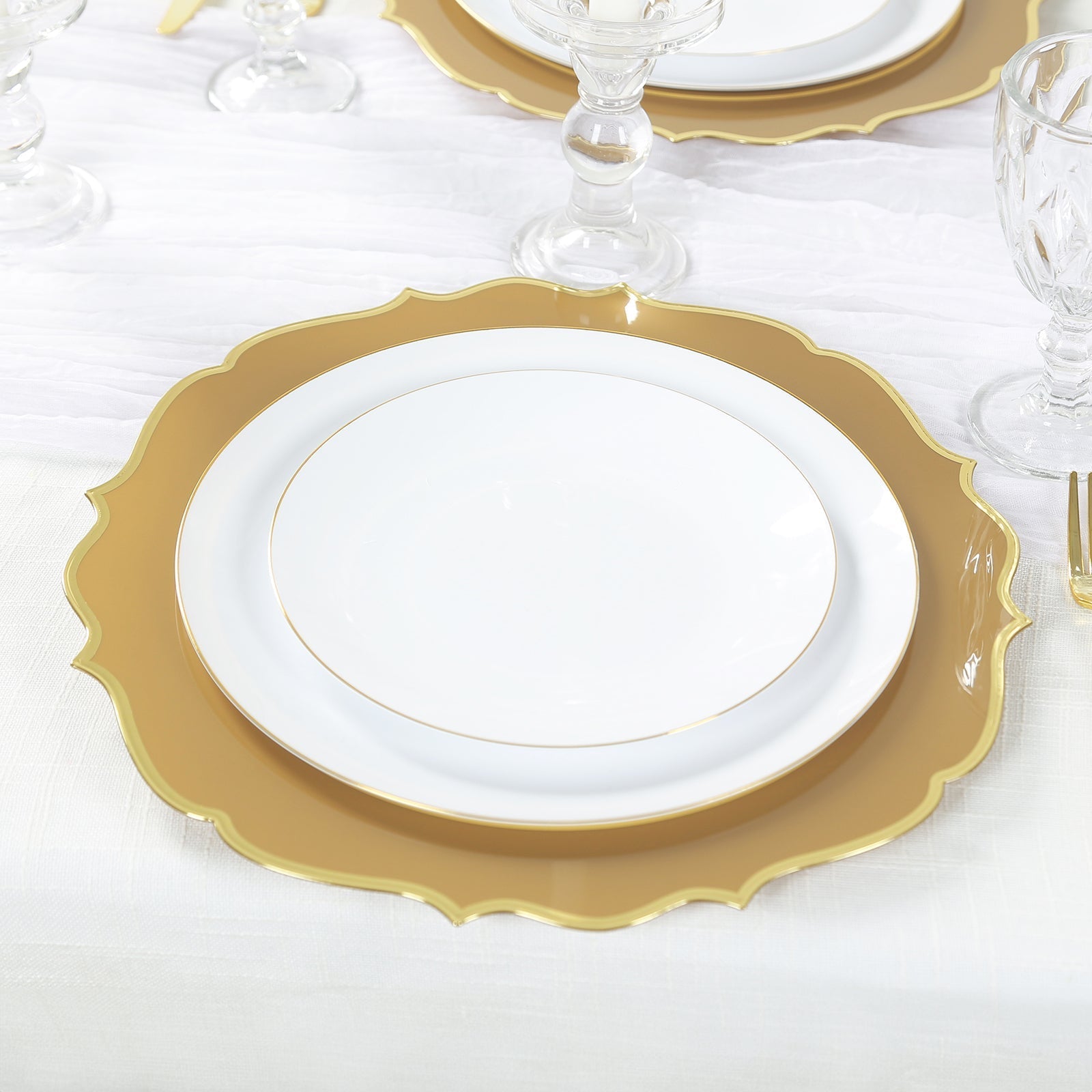 10-Pack Economy Plastic Round Charger Plates 13" in Gold with Scalloped Rim, Decorative Dinner Party Serving Plates
