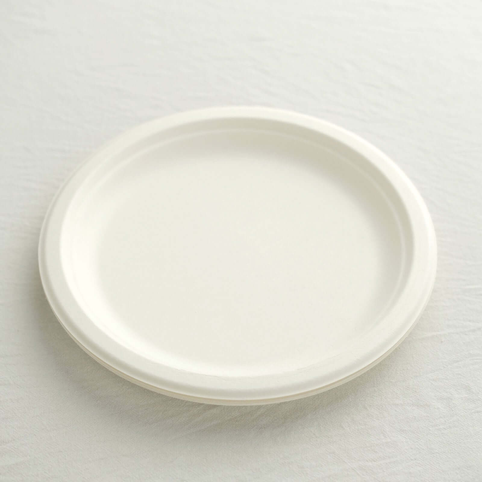 50-Pack Bagasse 9" Round Dinner Plates in White Biodegradable - Biodegradable Disposable Sugarcane Party Plates for Outdoor Celebrations & Picnics