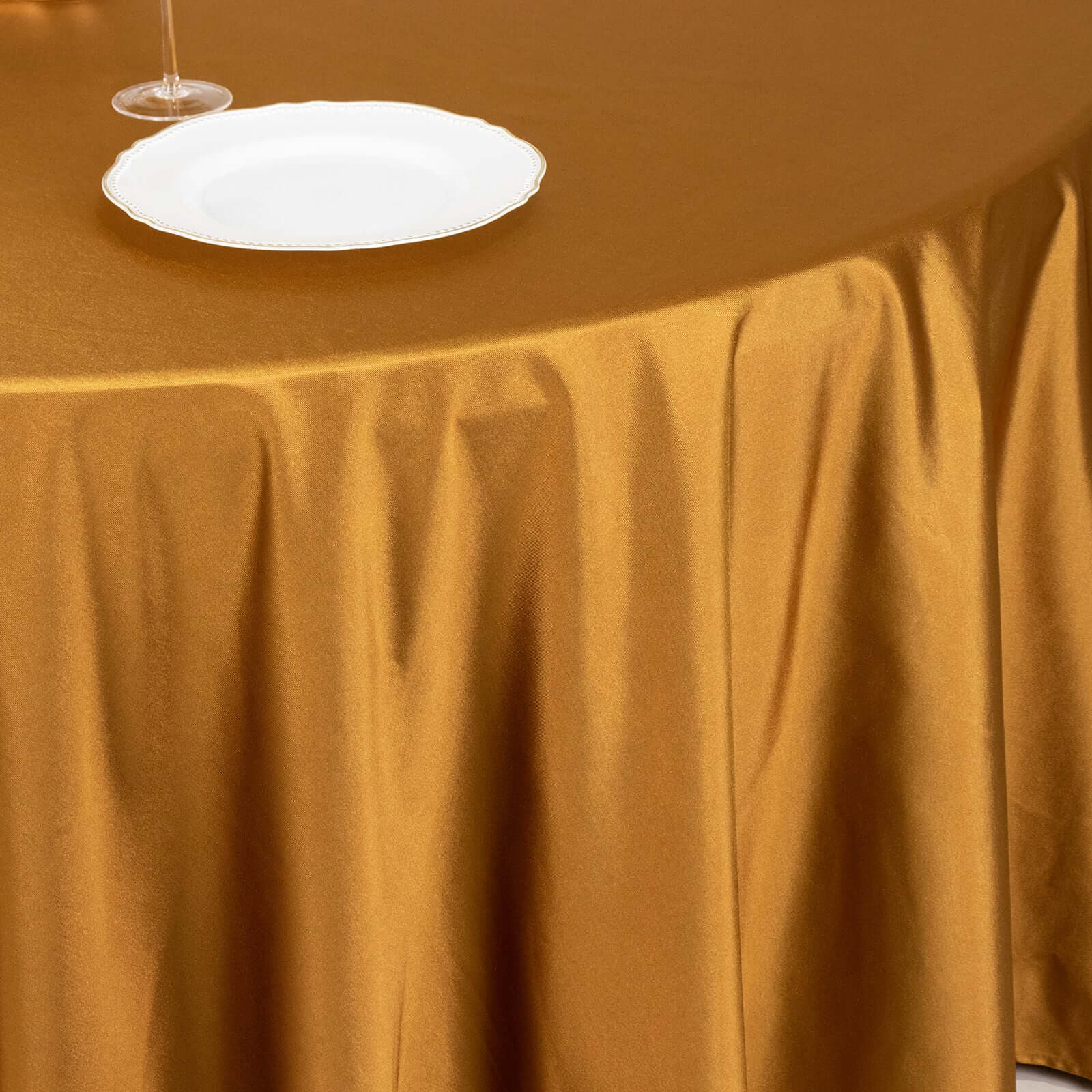 Scuba Round 120" Tablecloth Shimmering Gold - Wrinkle Free, Stain Resistant & Seamless Table Cover for Weddings and Parties
