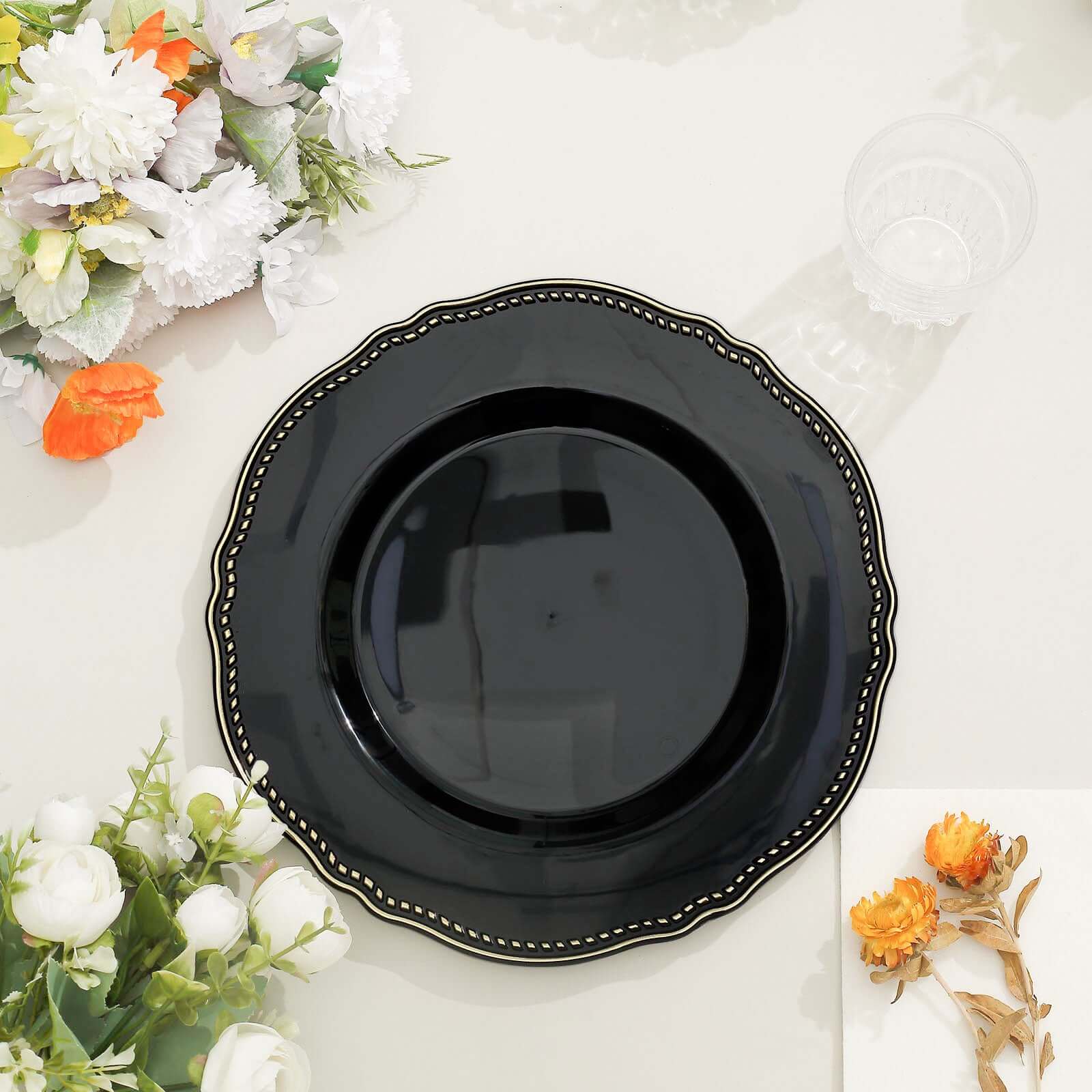 10-Pack Plastic 10" Dinner Plates in Black with Gold Scalloped Rim - Disposable Large Party Plates