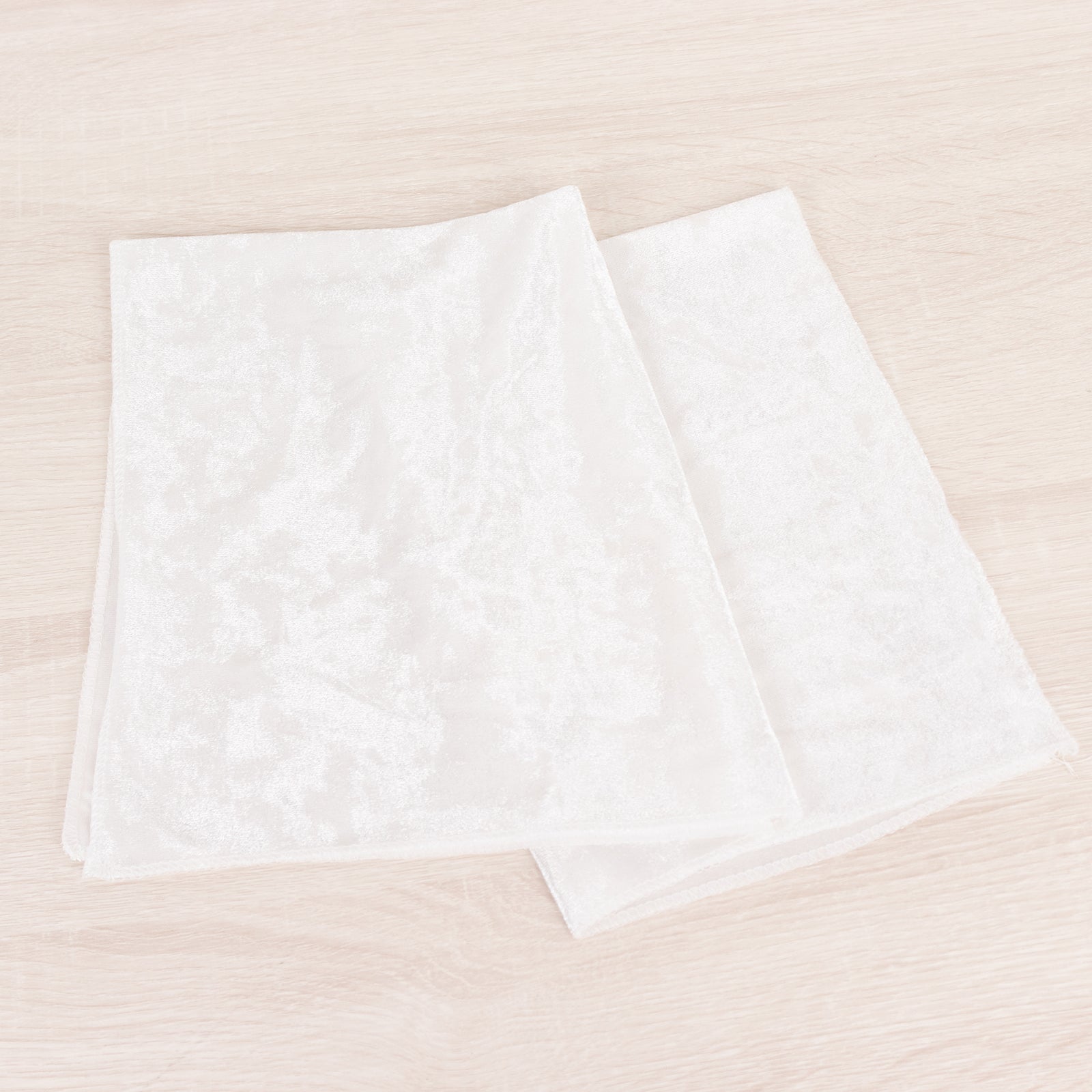 5 Pack Premium Crushed Velvet 20"x20" Napkins White - Rich & Textured Finish Dinner Napkins for Classy Events