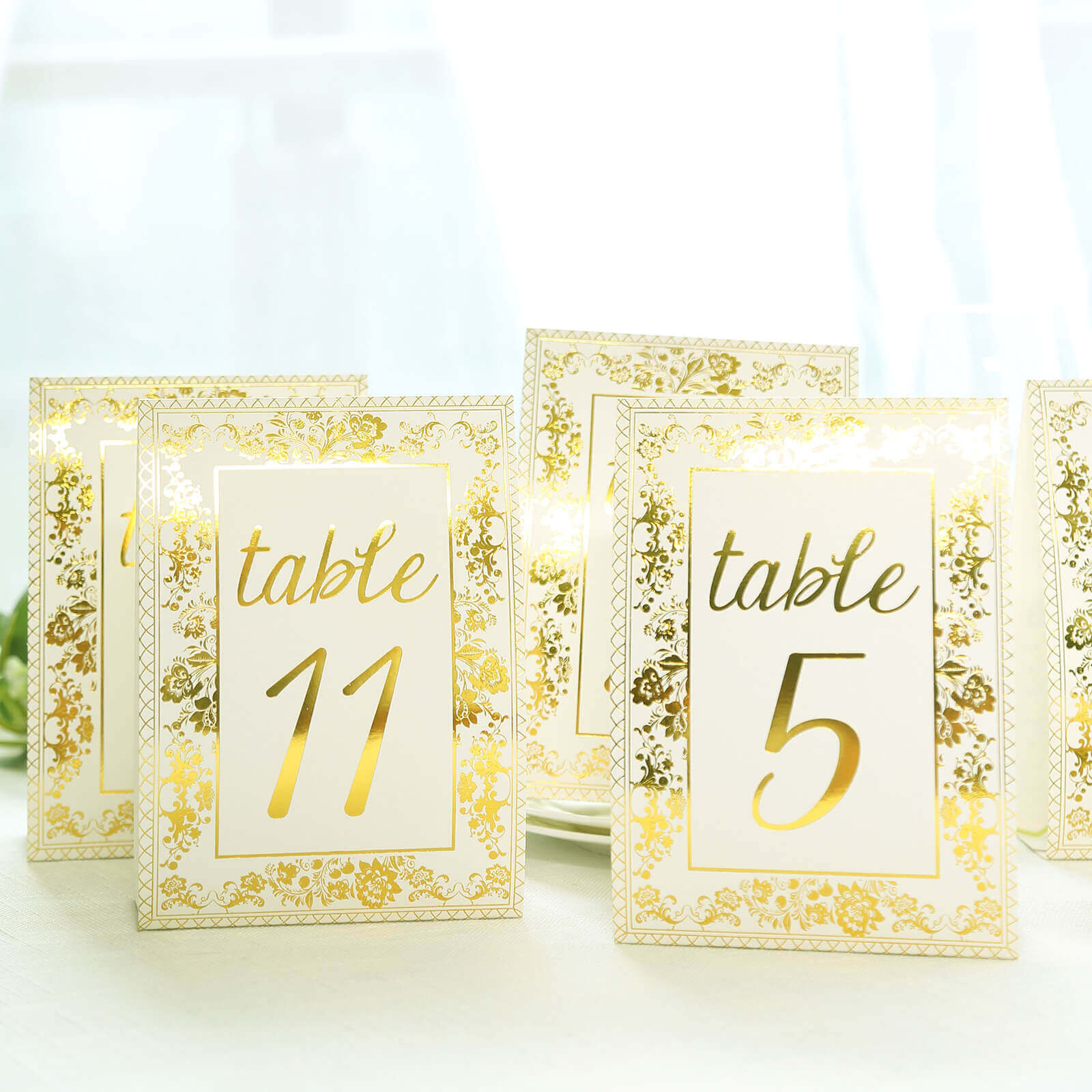 25-Pack Paper Wedding Table Numbers 1-25 White/Metallic Gold French Toile Design with Glam Gold Foil Numbers 7"