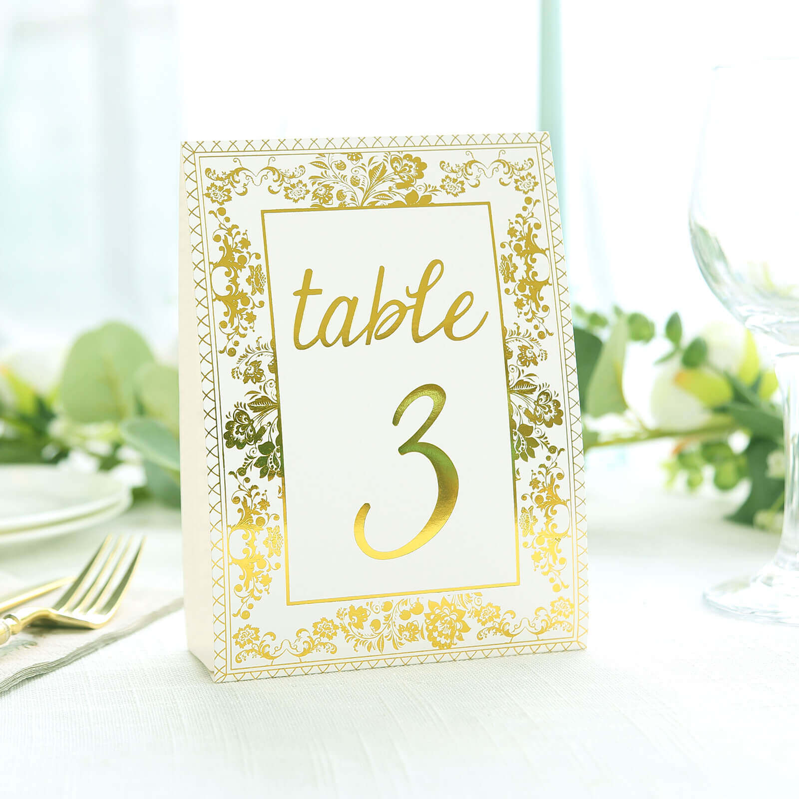 25-Pack Paper Wedding Table Numbers 1-25 White/Metallic Gold French Toile Design with Glam Gold Foil Numbers 7"