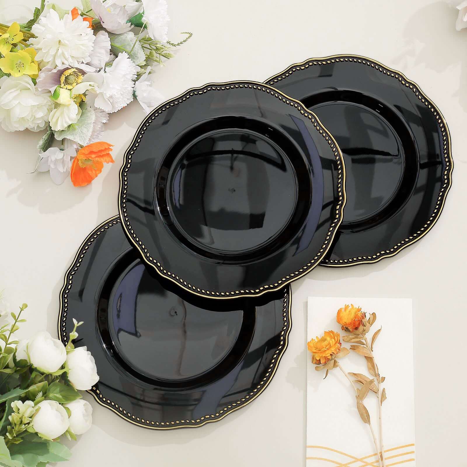 10-Pack Plastic Dinner Plates in Black with Gold Scalloped Rim - Disposable Party Plates for Upscale Events & Banquets 9"