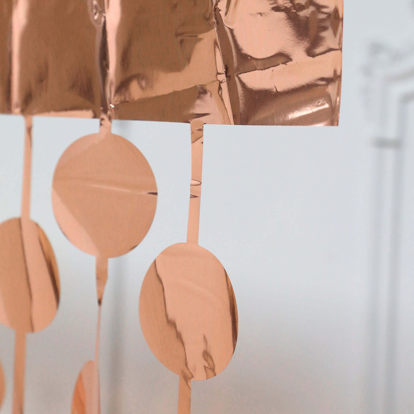 Rose Gold Round Chain Foil Fringe Curtain Party Backdrop, Metallic Rose Gold Tinsel Streamer Party Decor - Door Window Foil Curtain - 3ftx6.5ft