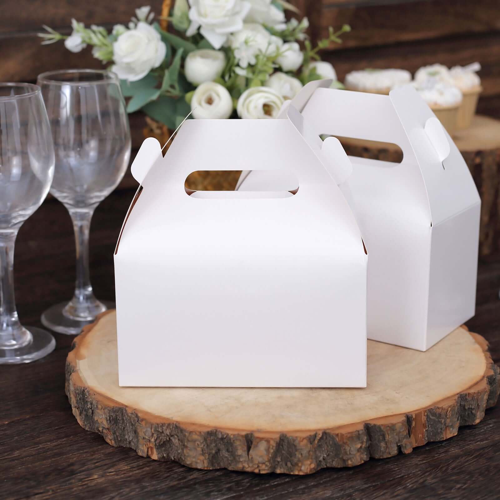25 Pack Classic White Candy Gift Tote Gable Boxes, Party Favor Treat Bags - 6"x3.5"x7"
