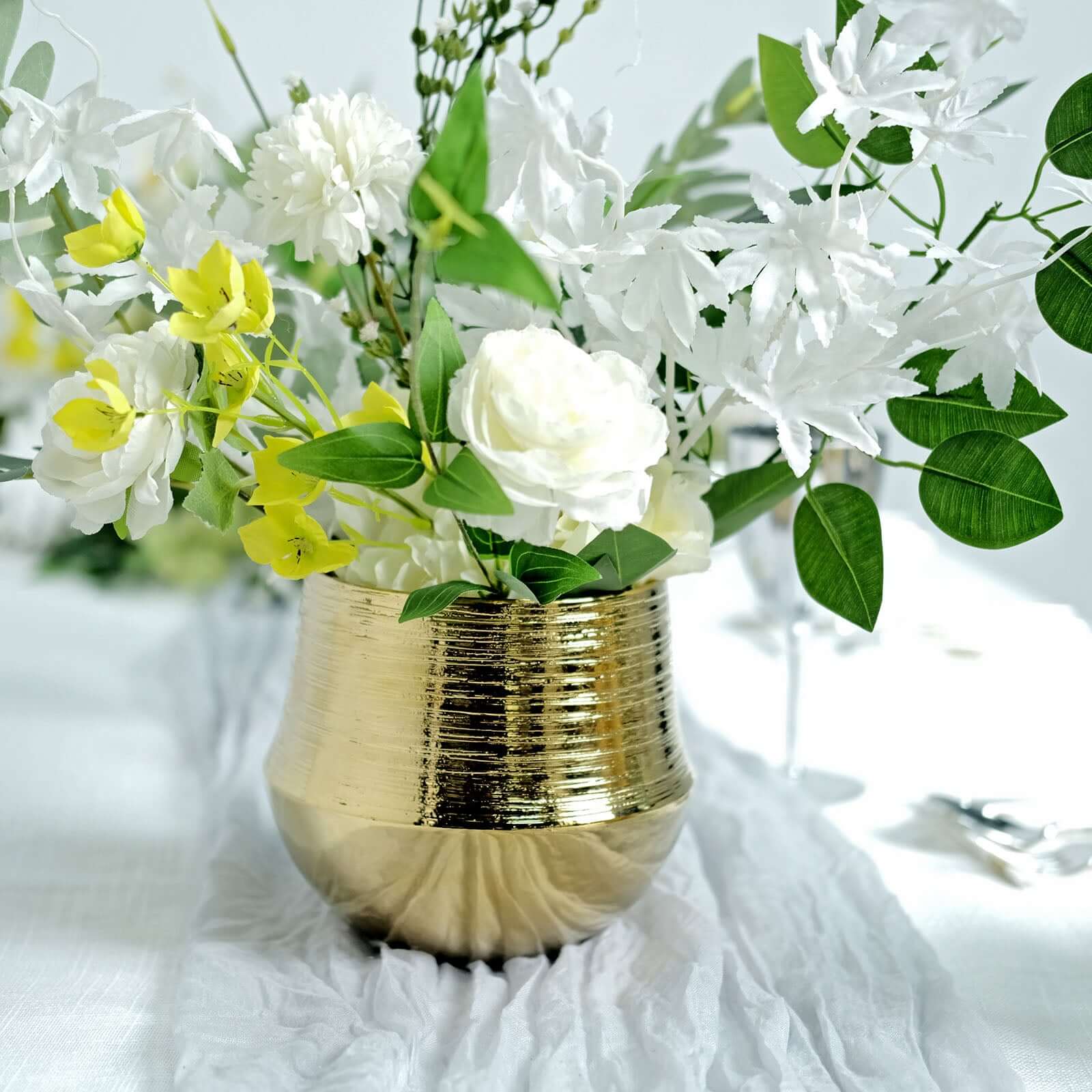 2-Pack Flower Plant Pots Textured Round Design Metallic Gold - Ceramic Cylindrical Bell Shaped Planters 6"