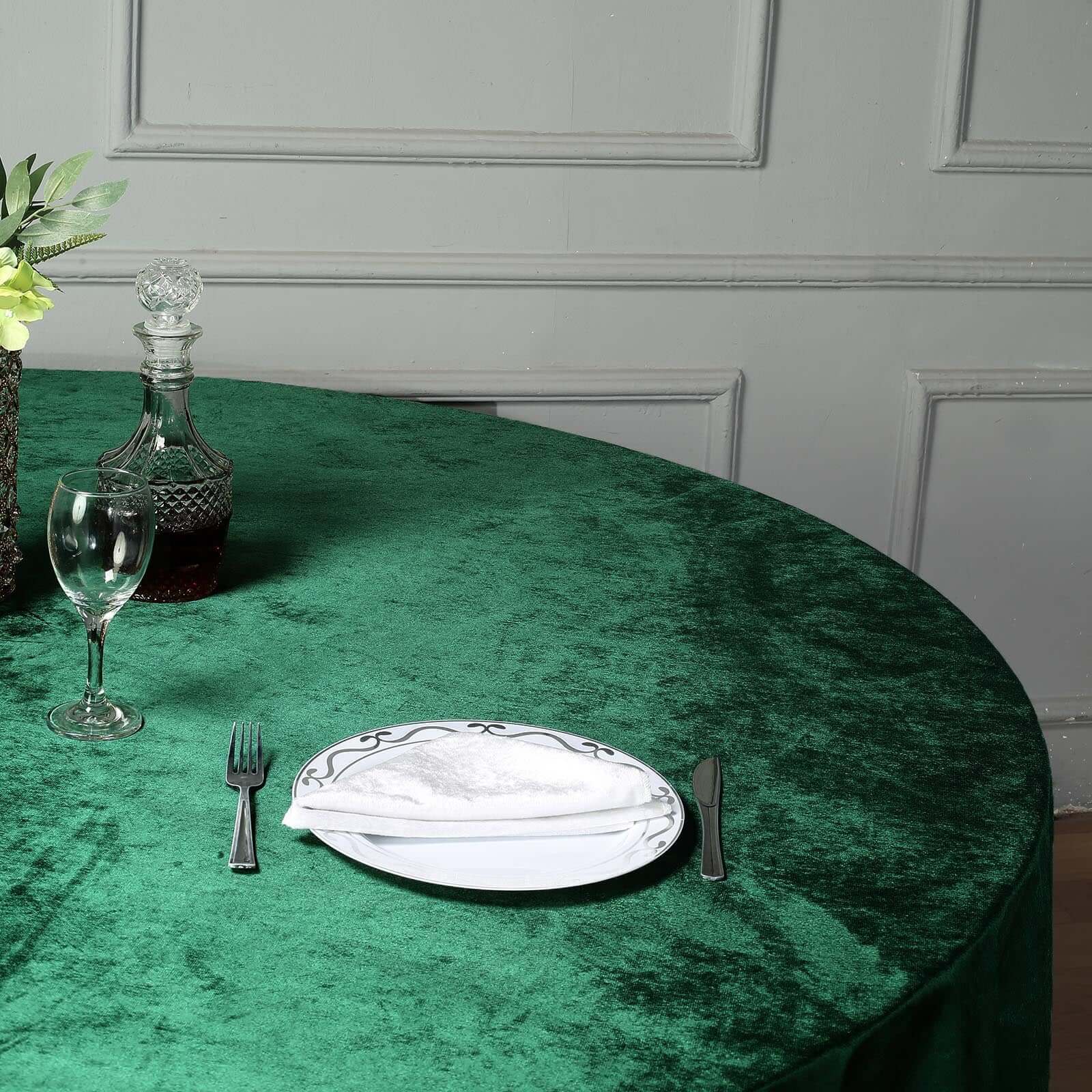 Premium Velvet 120" Round Tablecloth Hunter Emerald Green - Reusable Soft & Seamless Table Cover