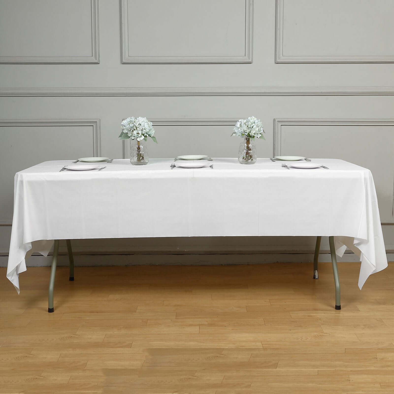 5-Pack Plastic Table Covers White Rectangle - Reliable PVC Disposable Covers for Gatherings 54"x108"