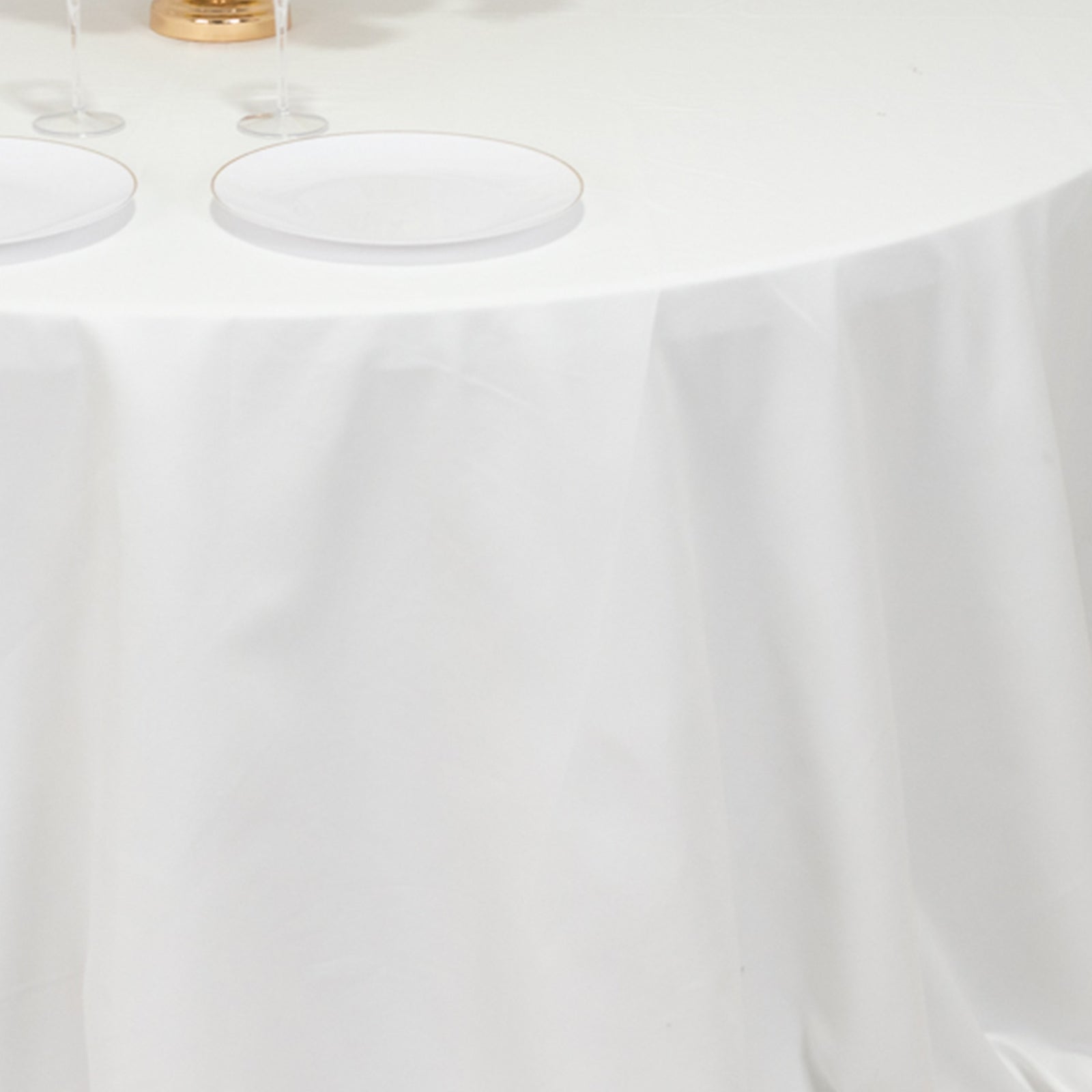 Cotton Blend 132" Round Tablecloth White - Seamless Wrinkle-Resistant Design for Formal Events